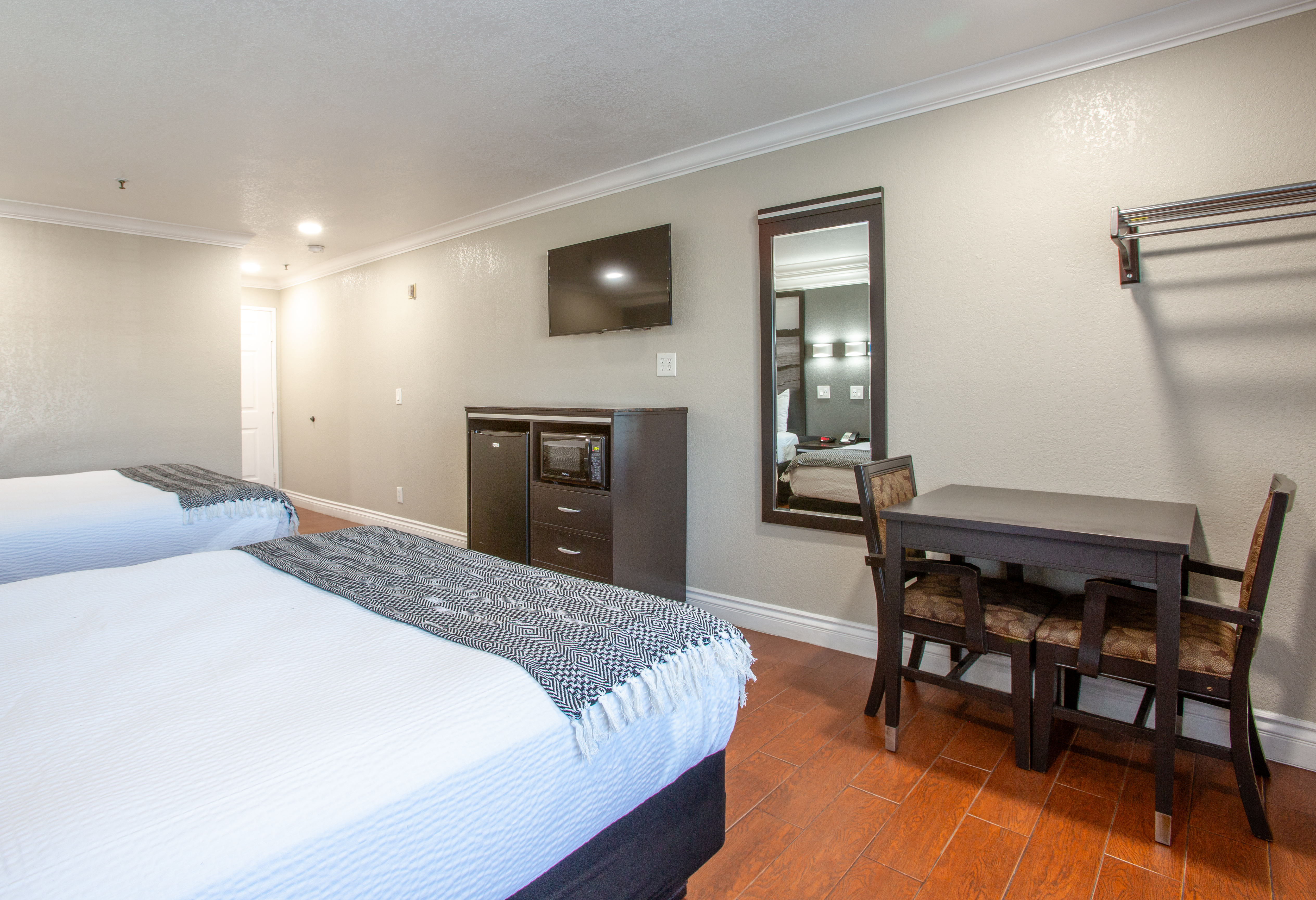 Quadruple Two Queen Beds