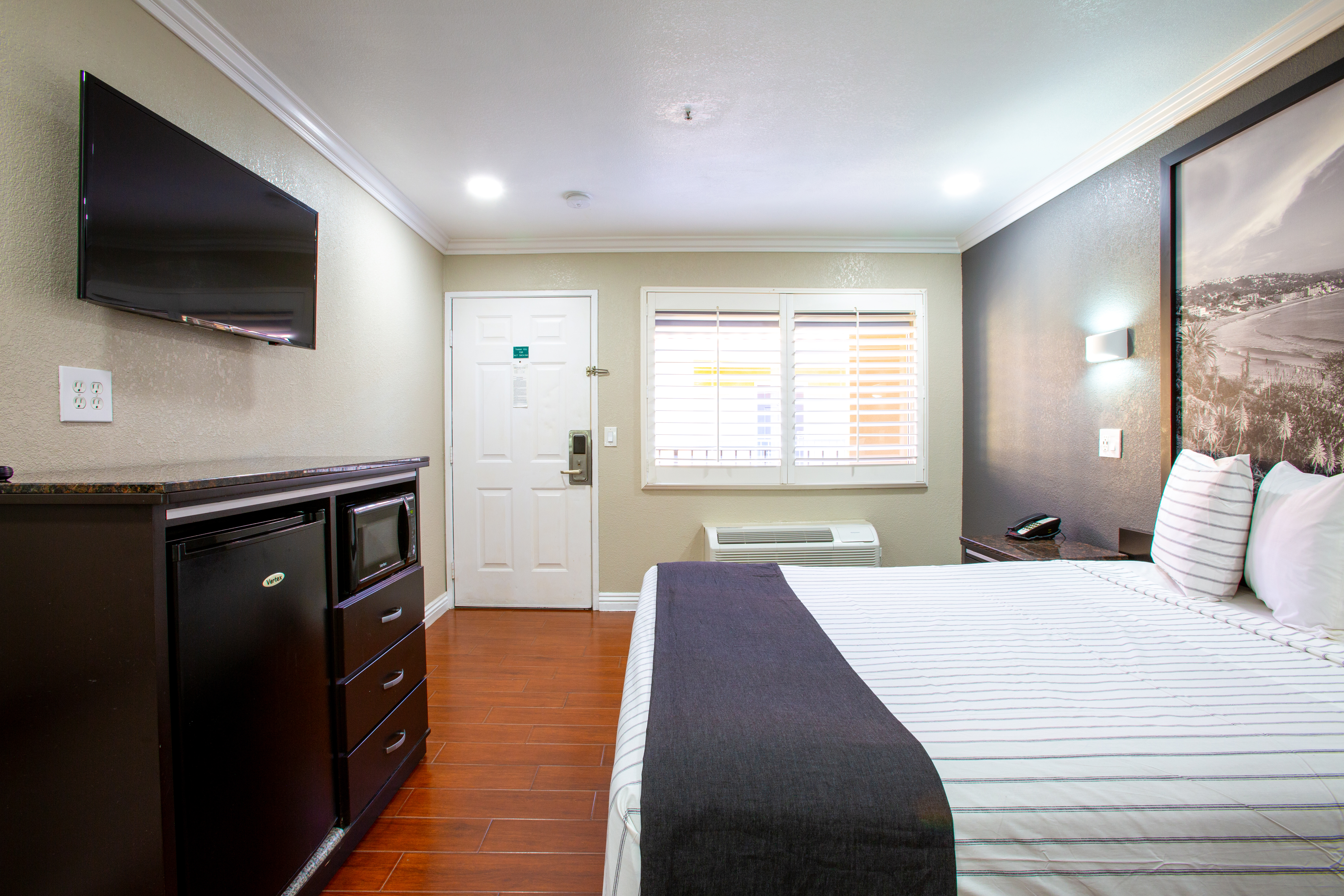 Double Queen Size Bed