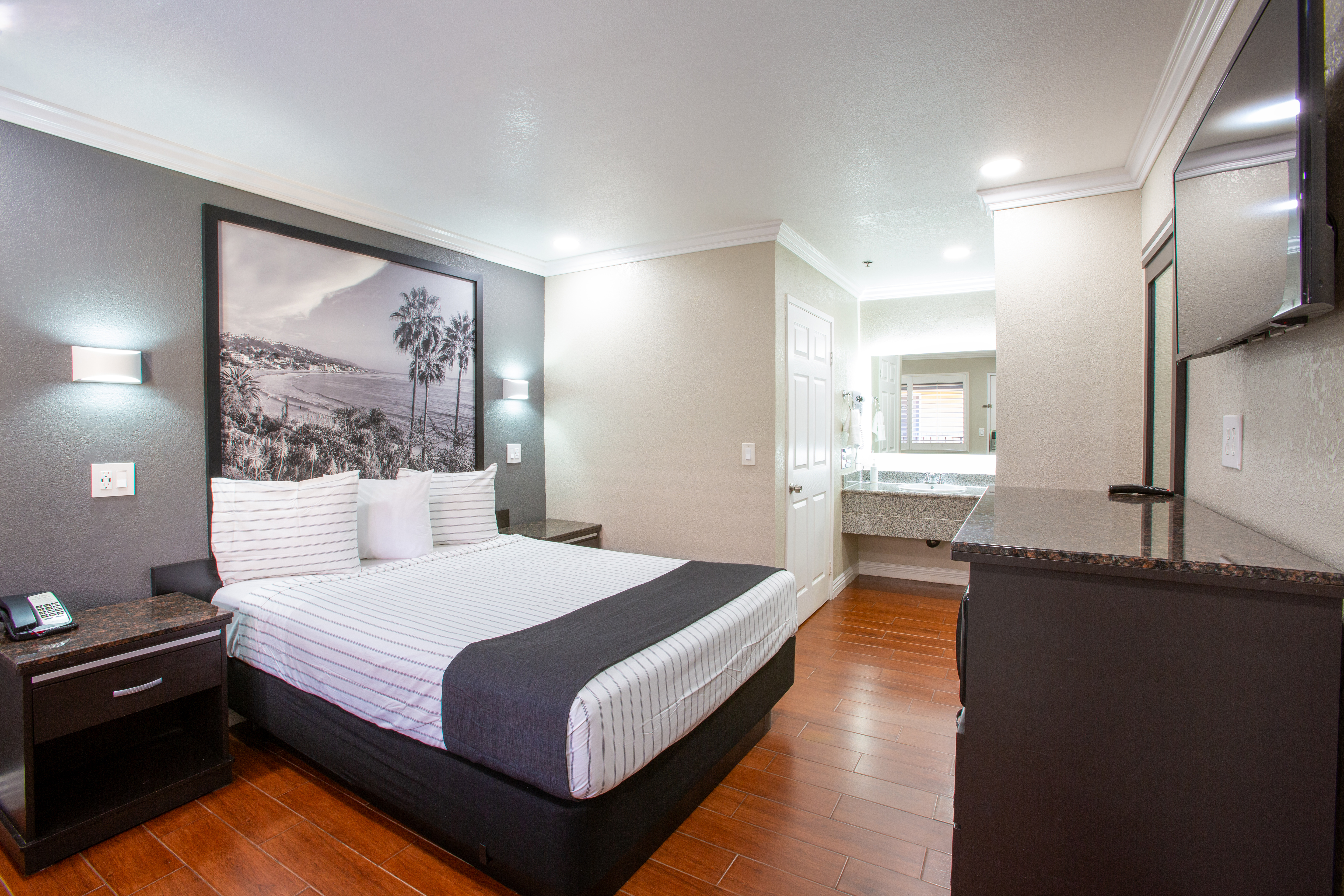 Double Queen Size Bed