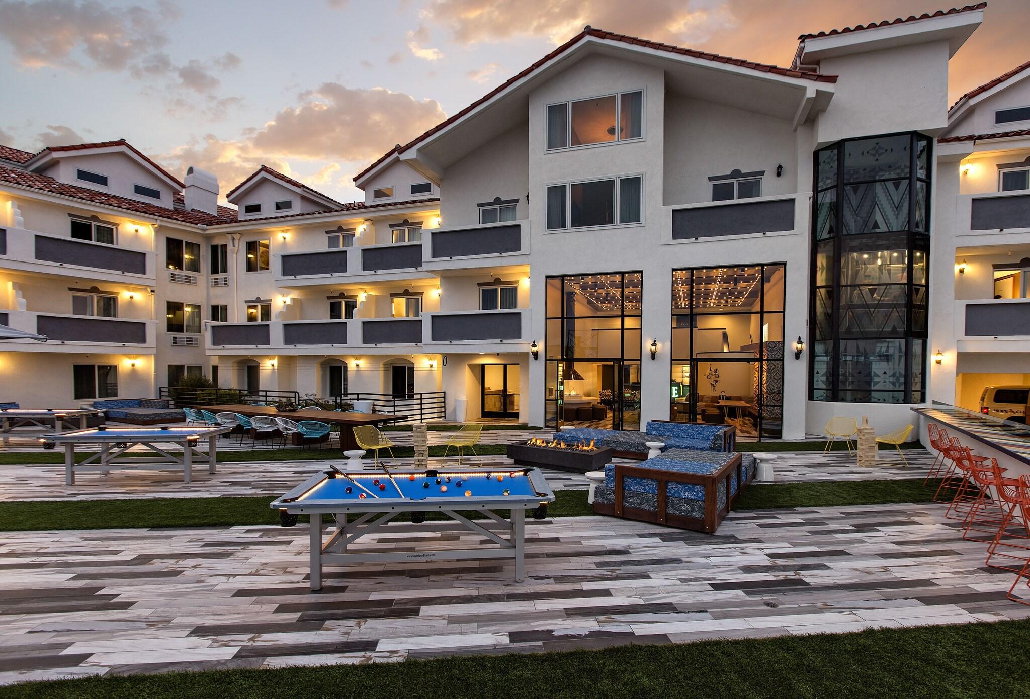 Quadruple Deluxe with Views