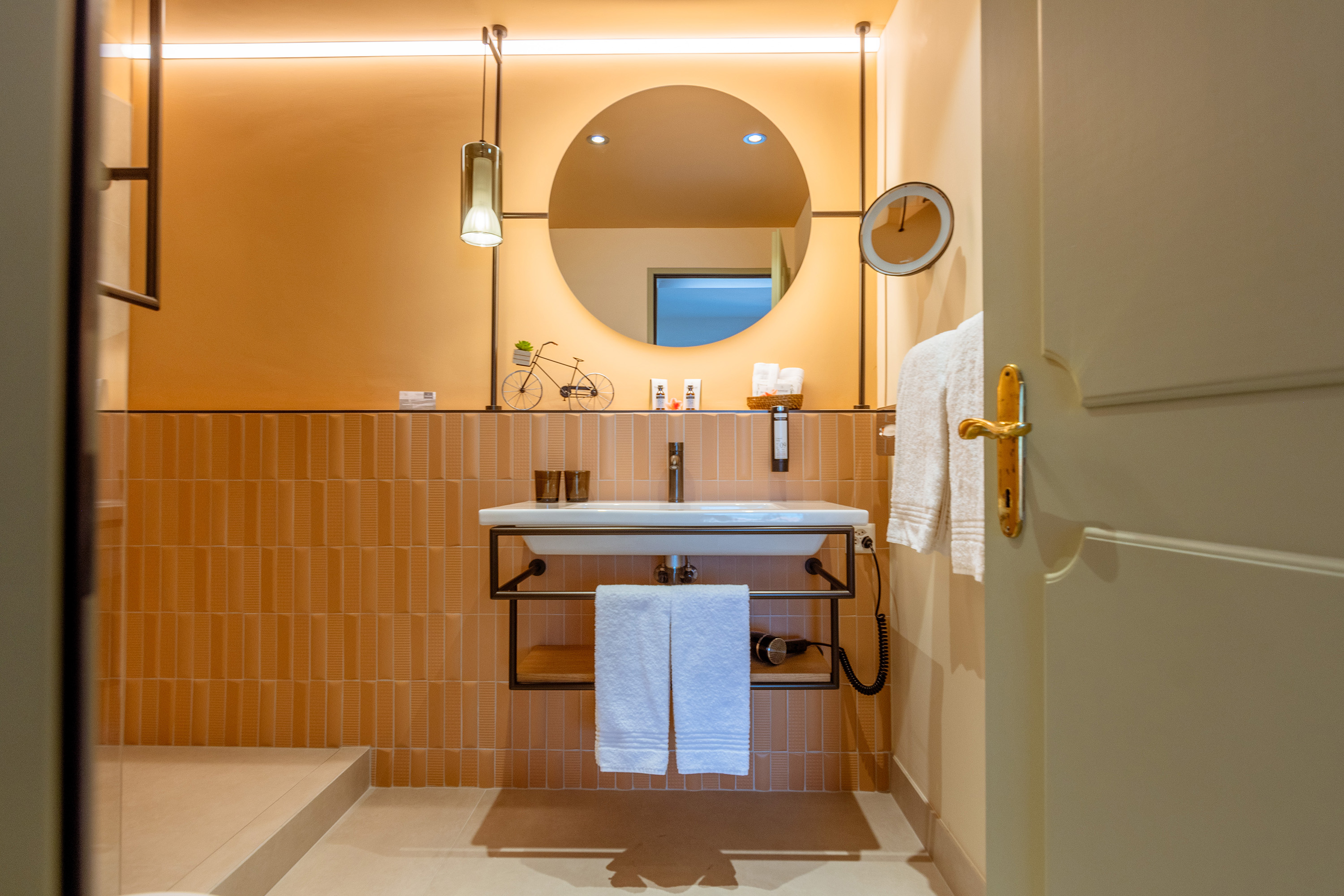 Junior Suite with Balcony