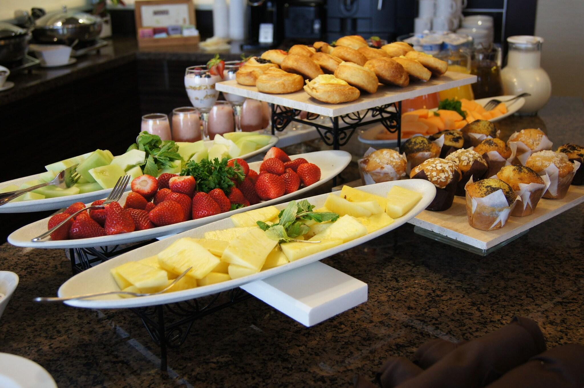 Suite City View King Bed