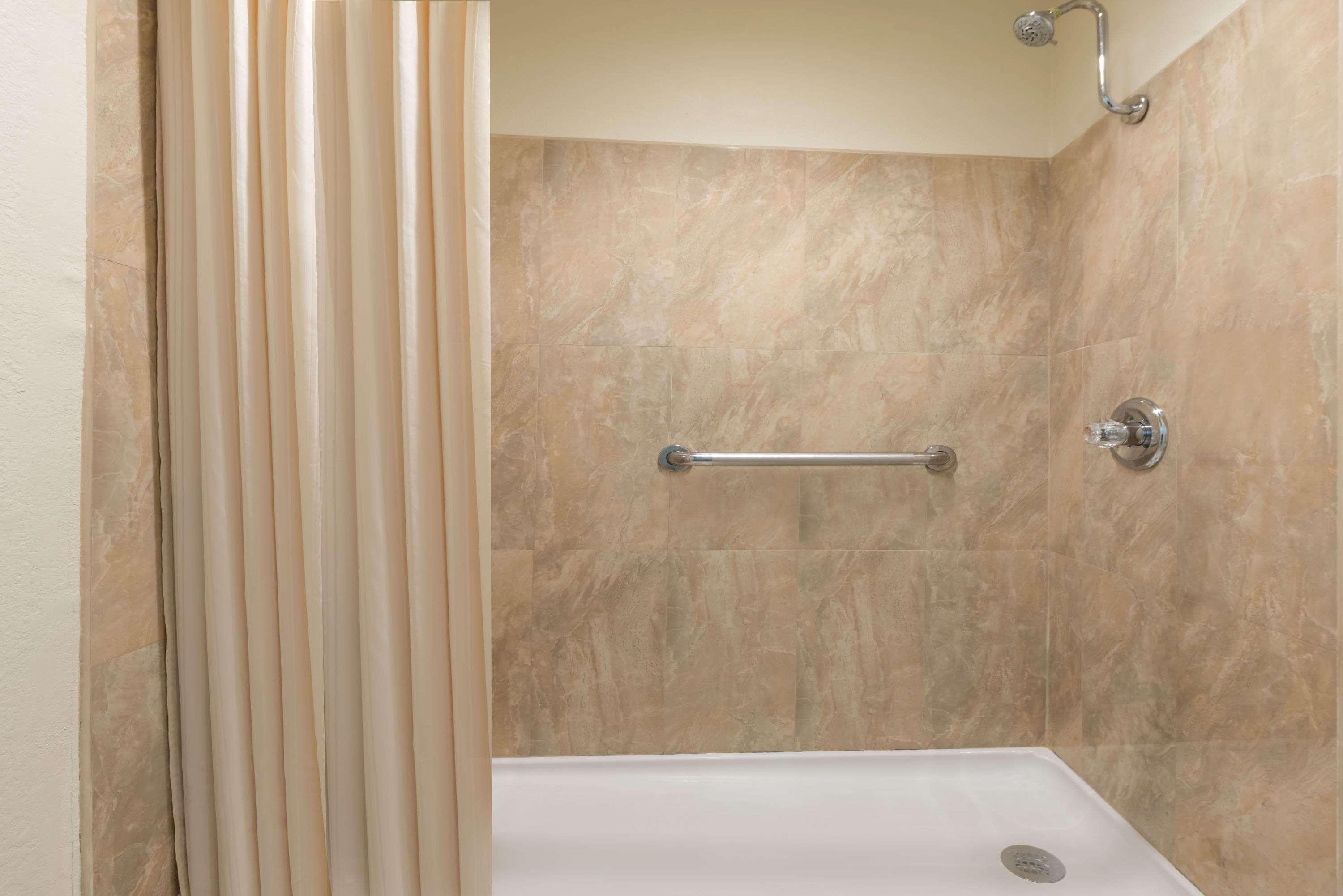 Double King Bed Non Smoking