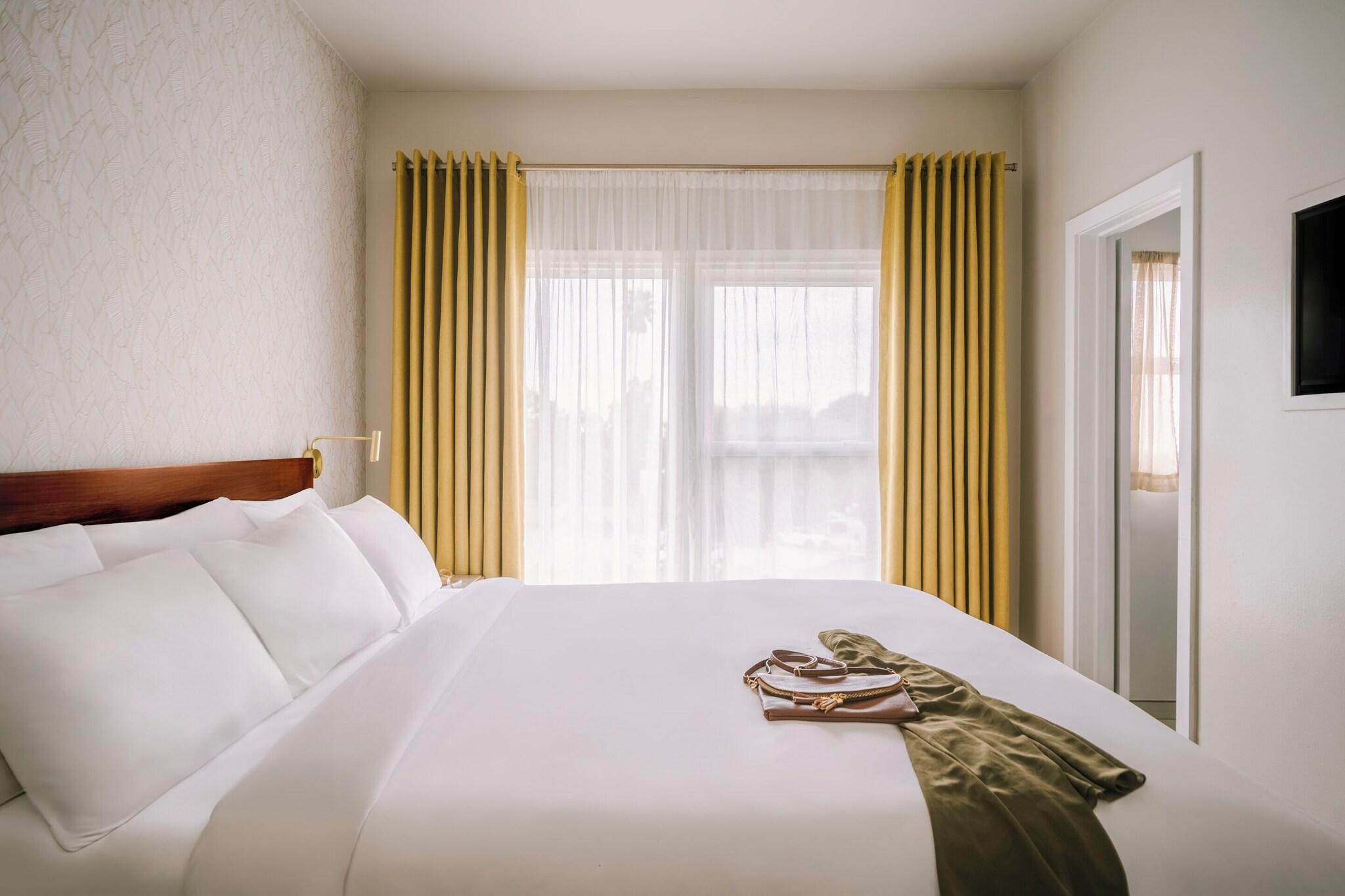 Double King Size Bed