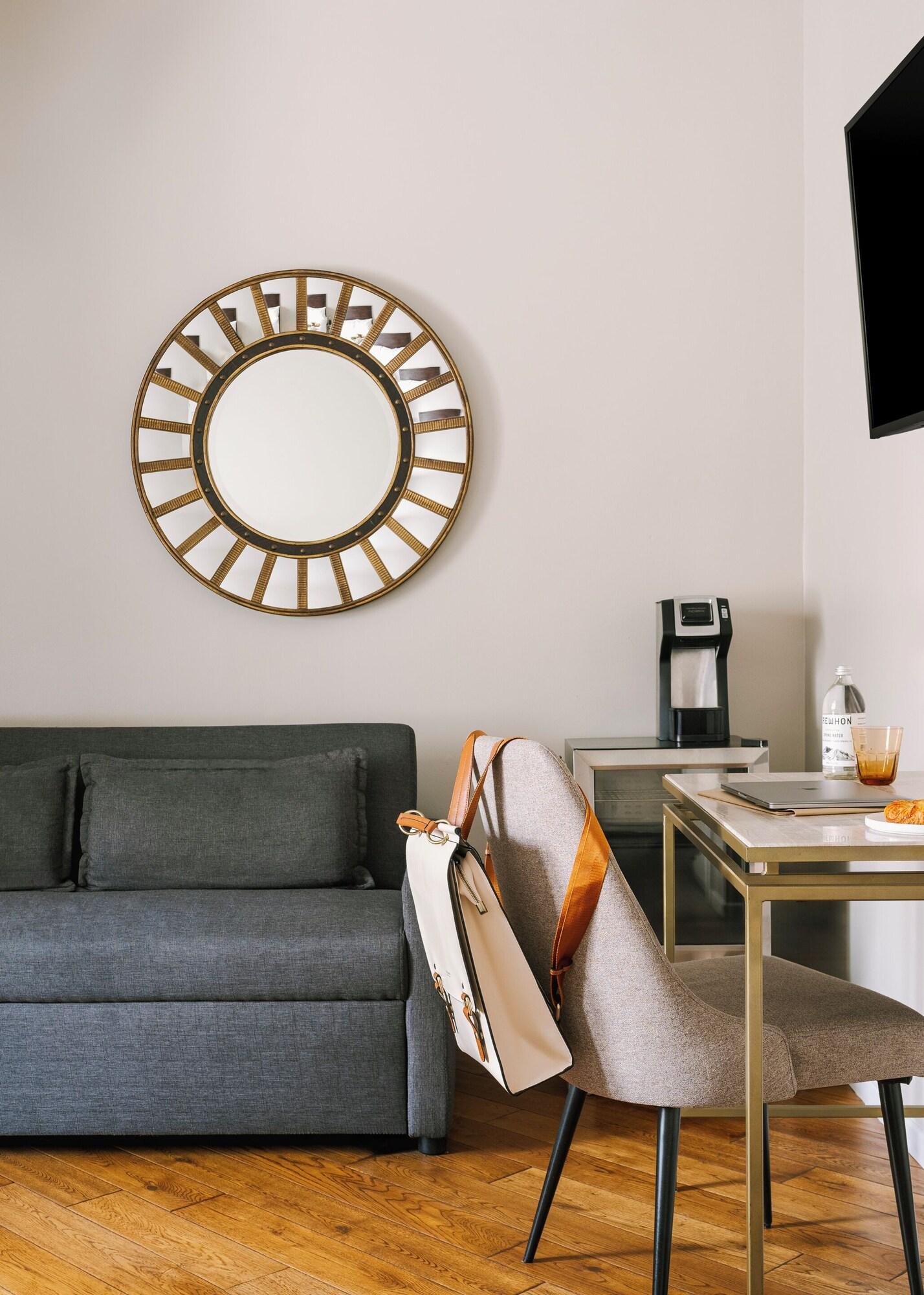 Double Deluxe King Bed