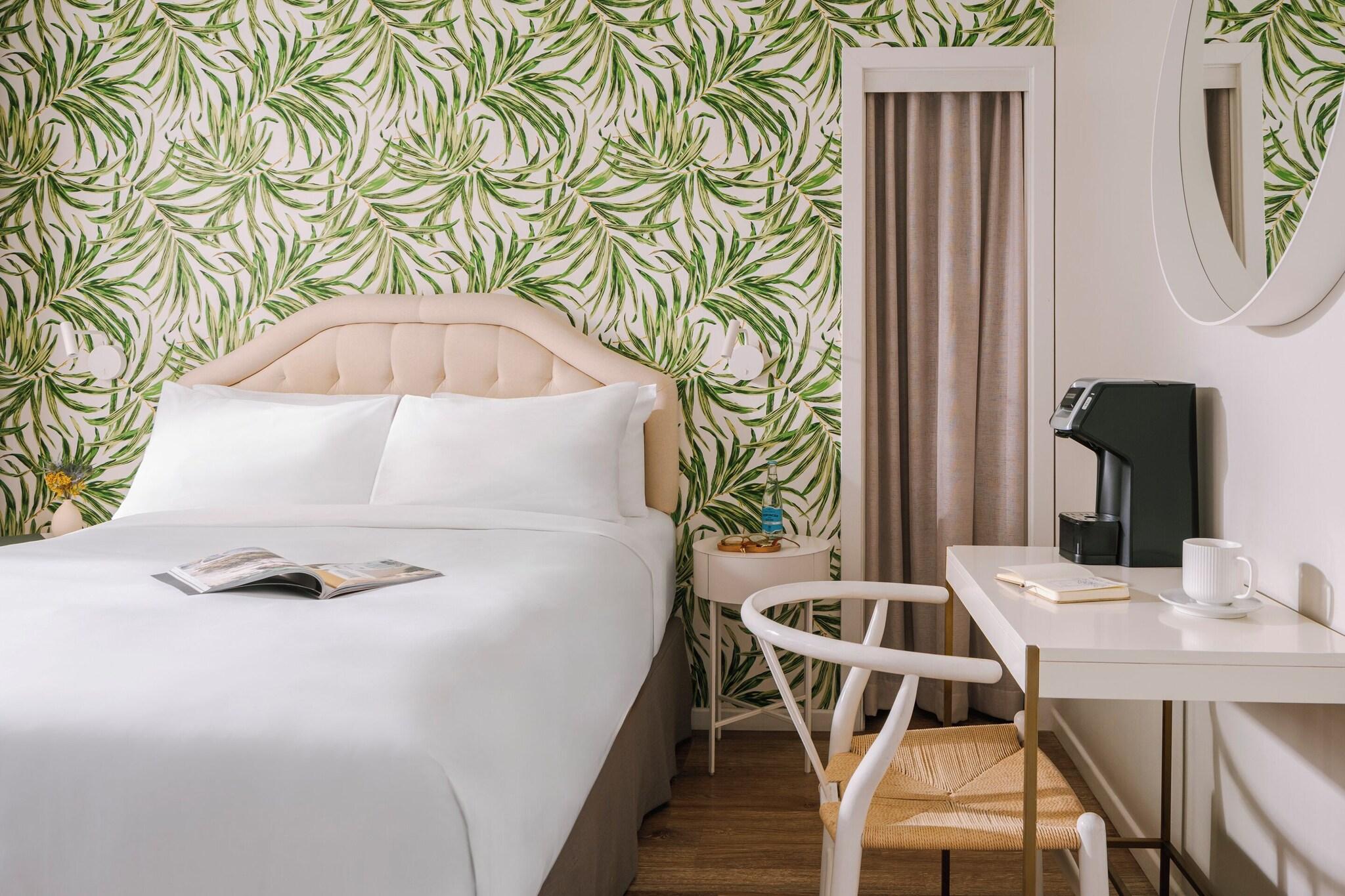 Double Queen Size Bed