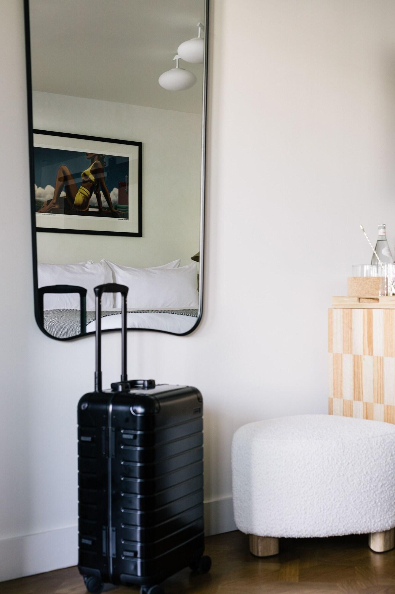 Junior Suite King Size Bed