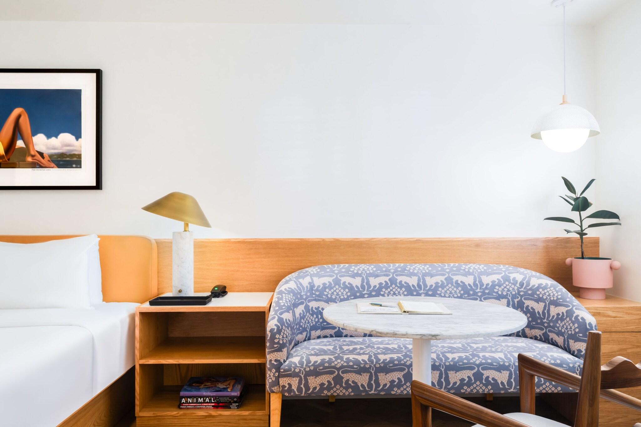 Junior Suite King Size Bed