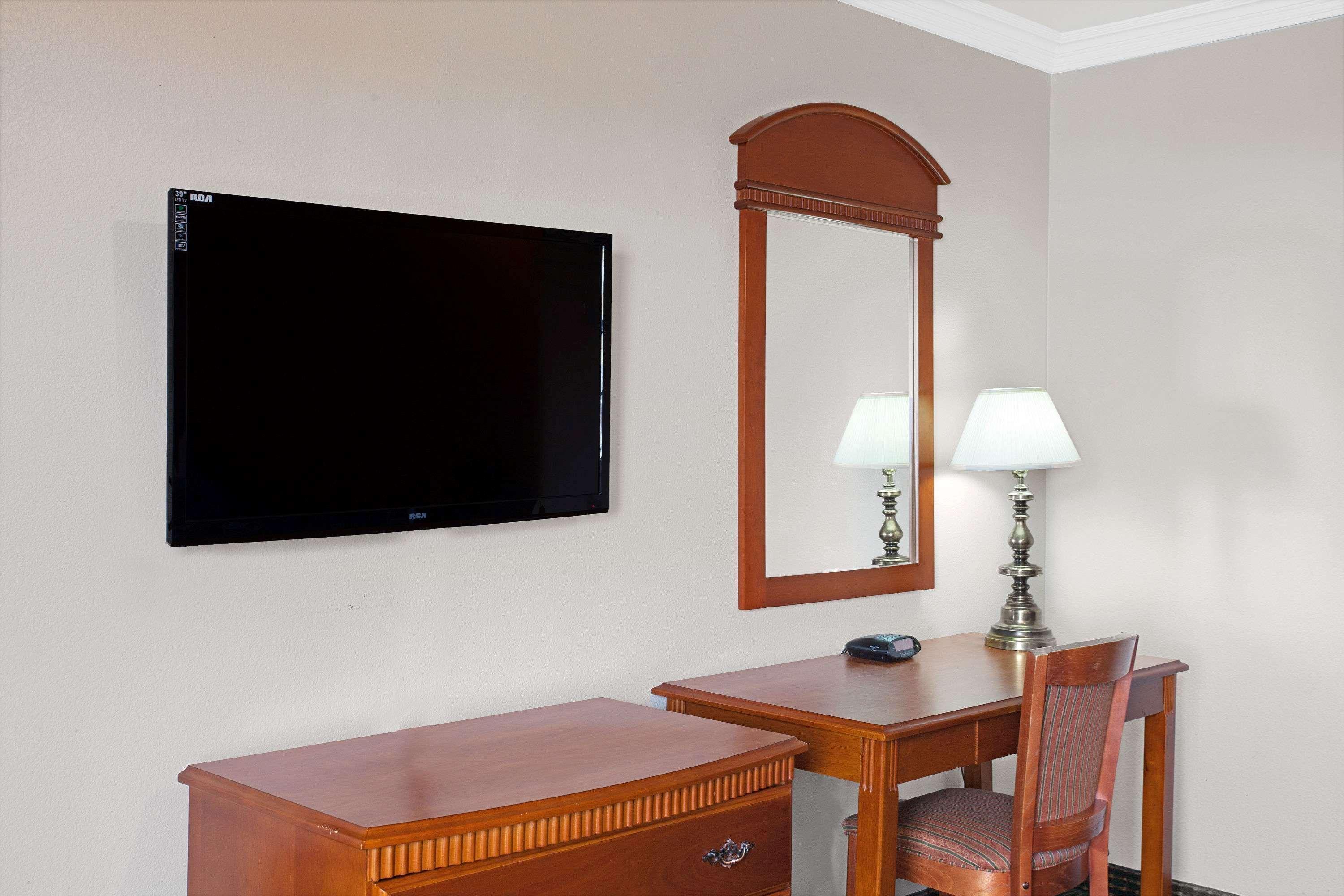 Double Queen Size Bed