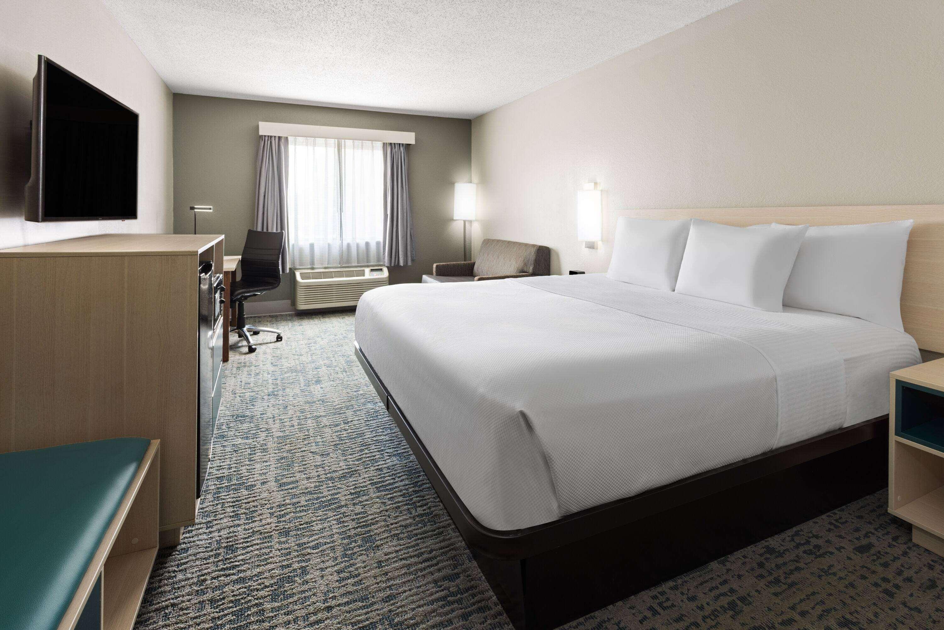 Room King Bed Non Smoking