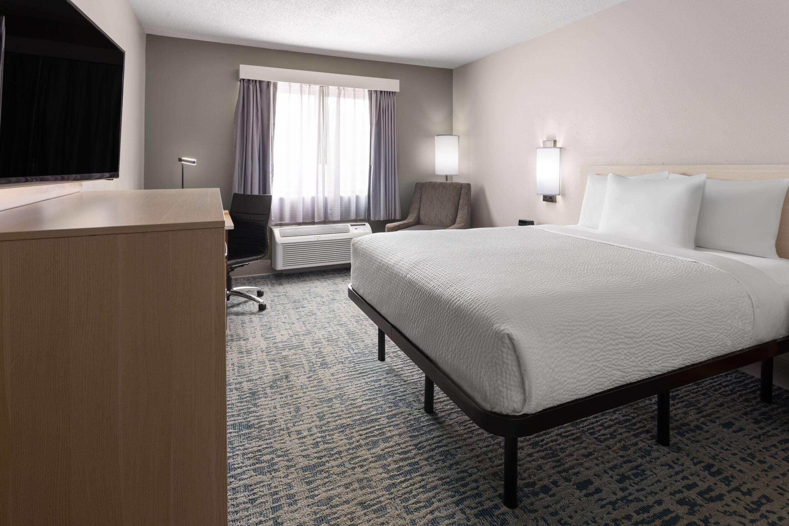 Double Queen Bed Non Smoking