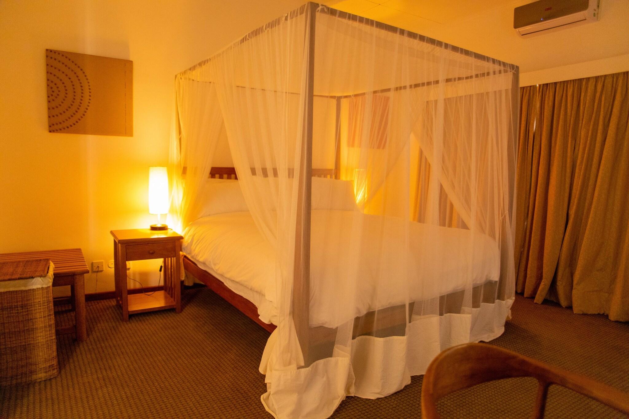 Double Deluxe Queen Bed