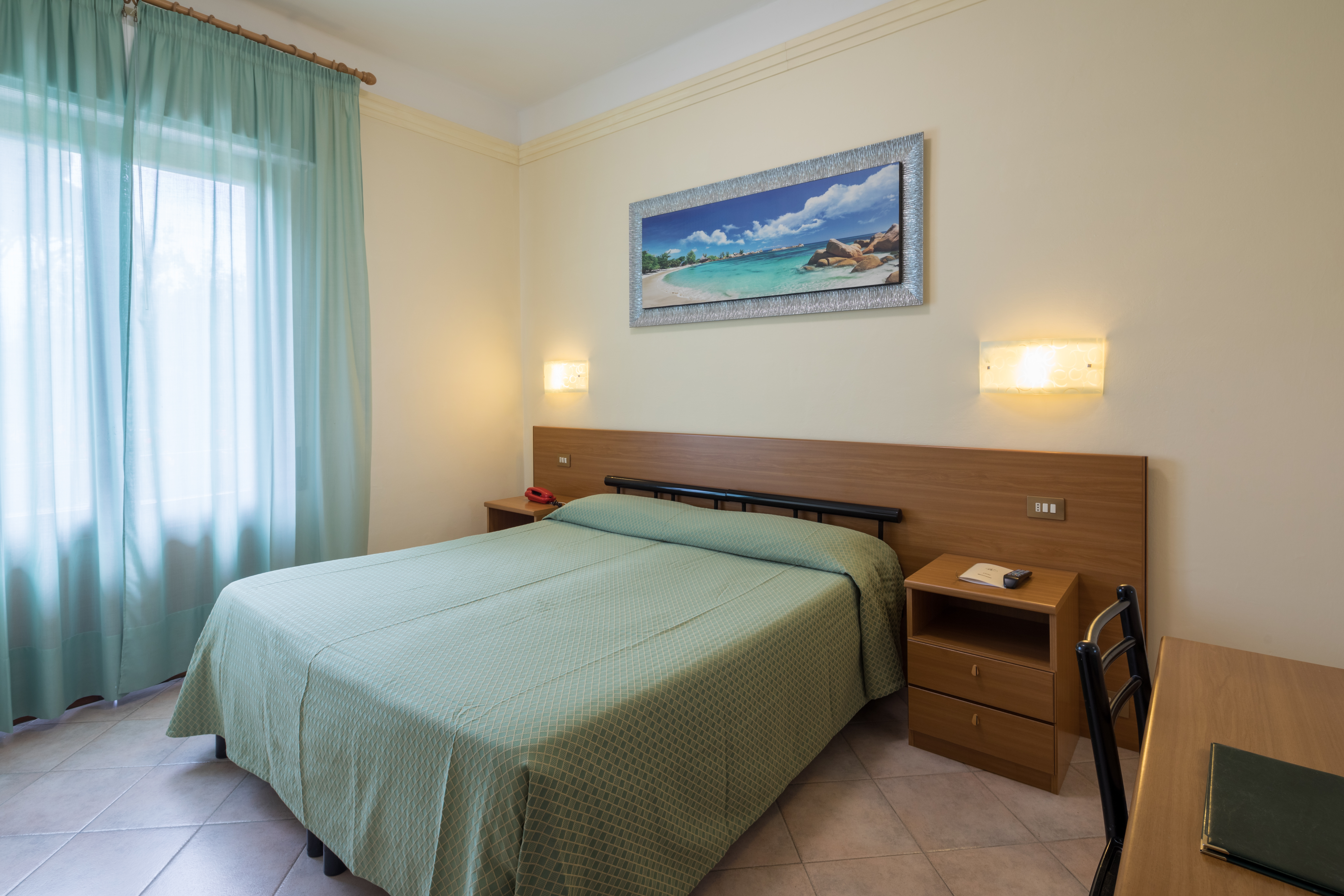 Double or Twin Standard