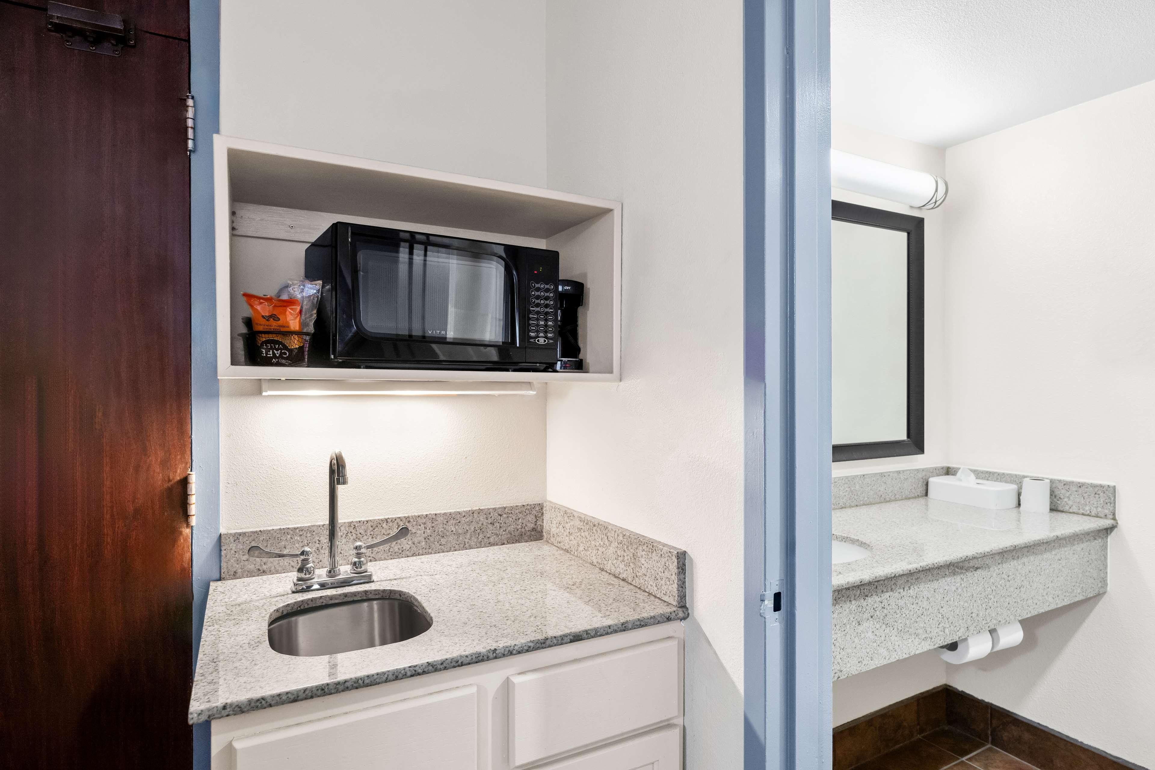 Room Two Queen Beds Non Smoking