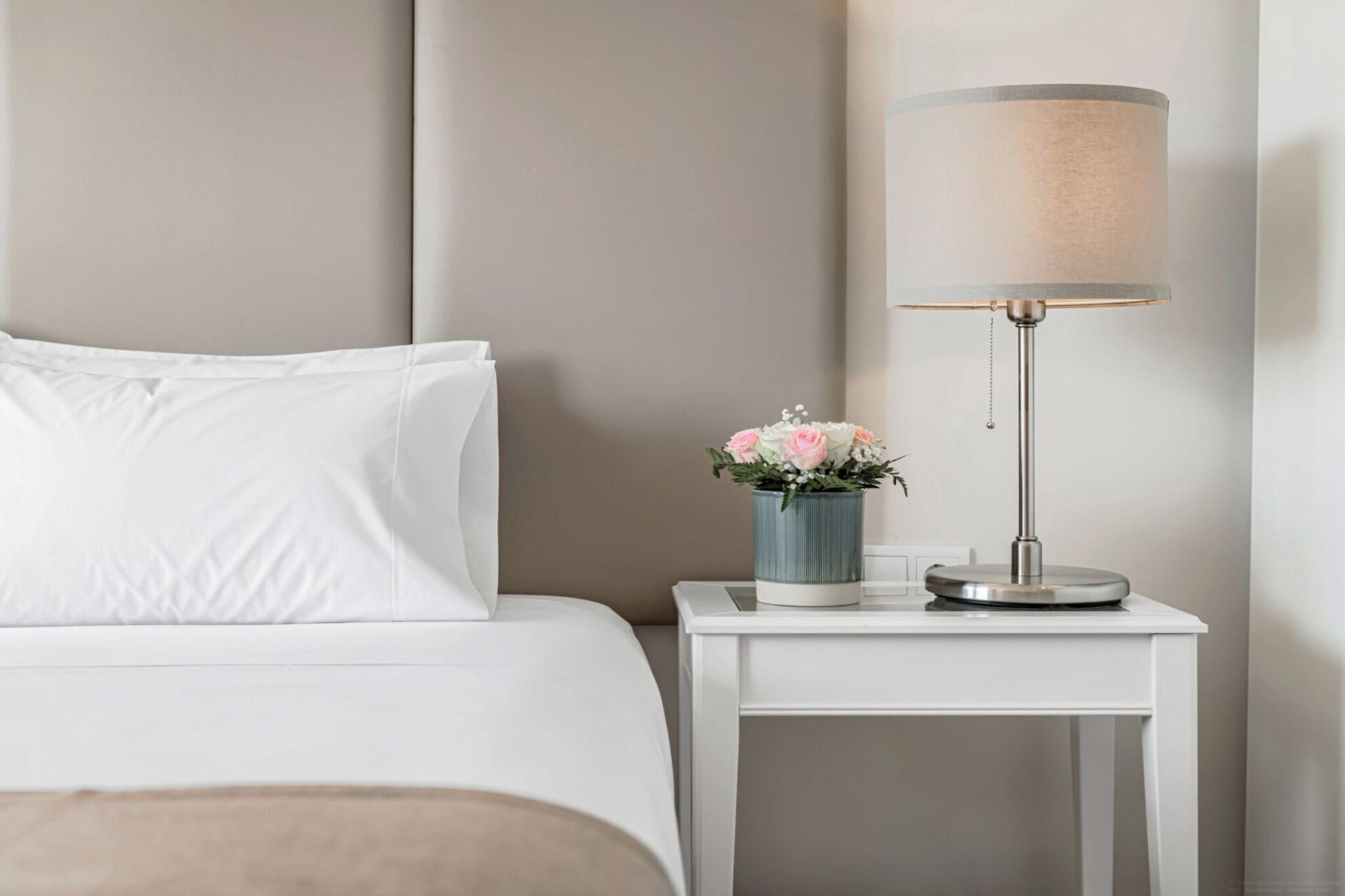 Suite Deluxe King Bed