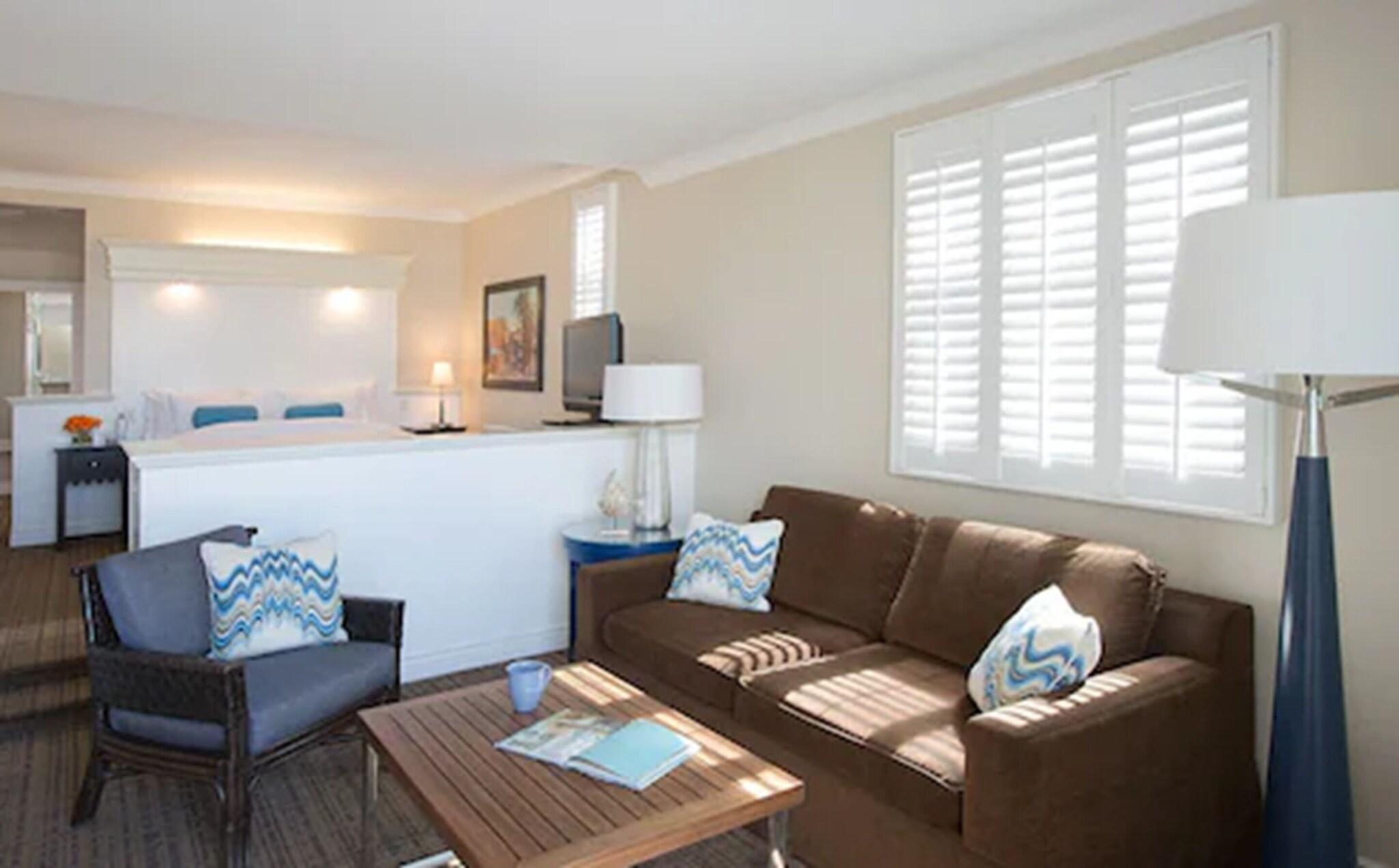 Suite Ocean Front King Bed