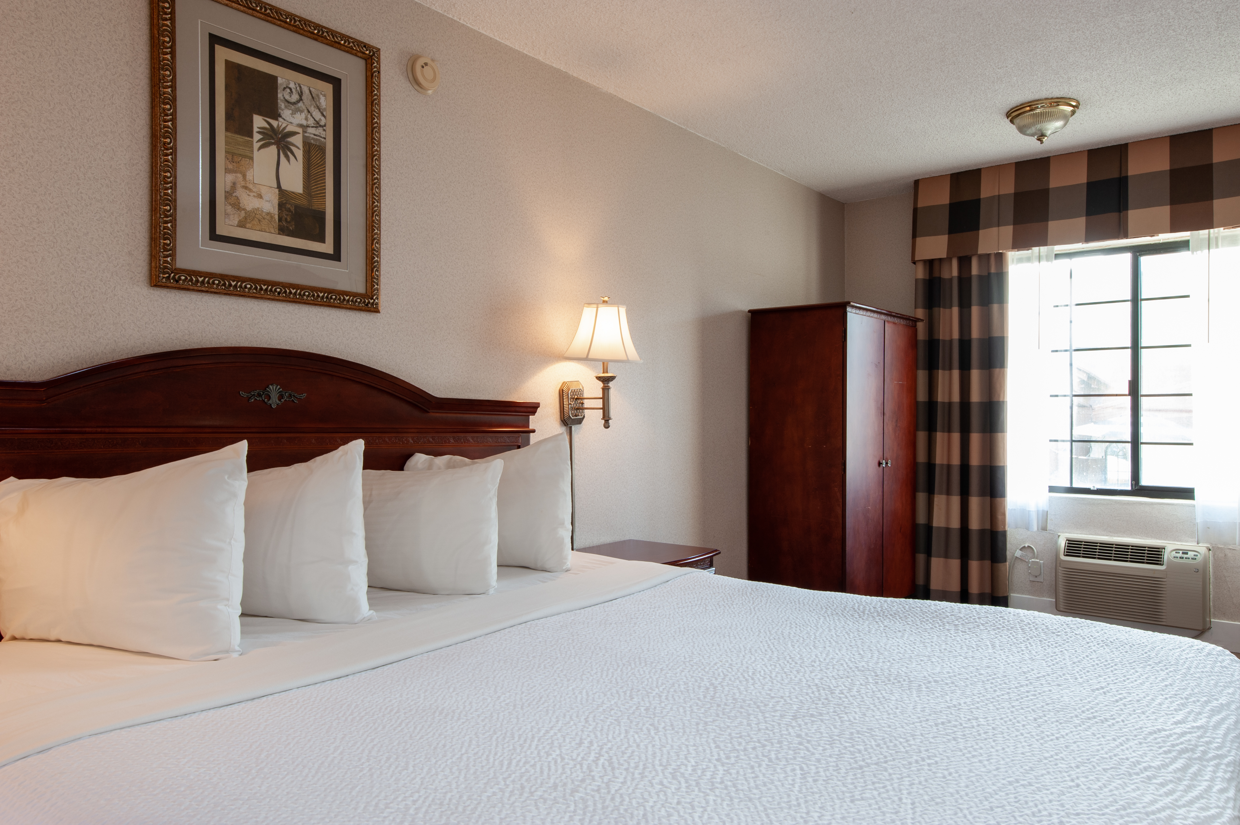 Double Deluxe King Bed