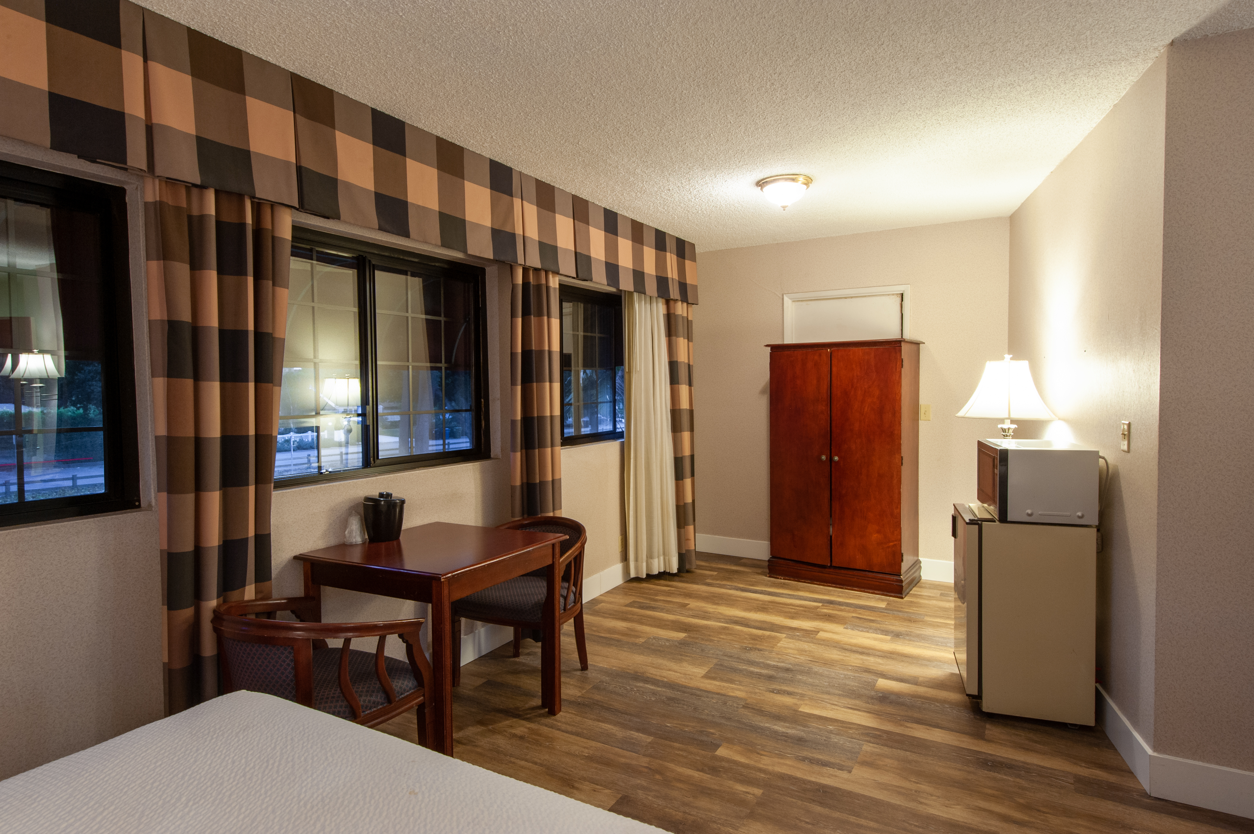 Double Deluxe King Bed