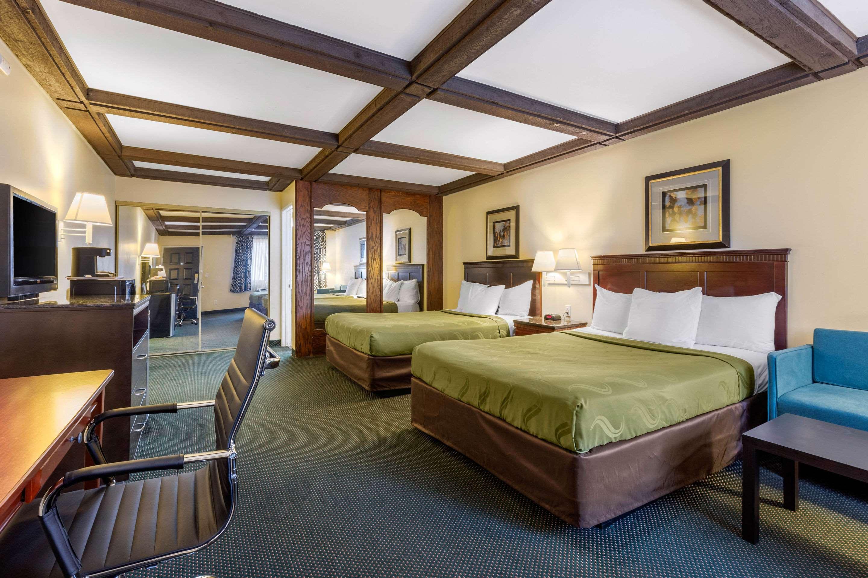 Quadruple Two Double Beds