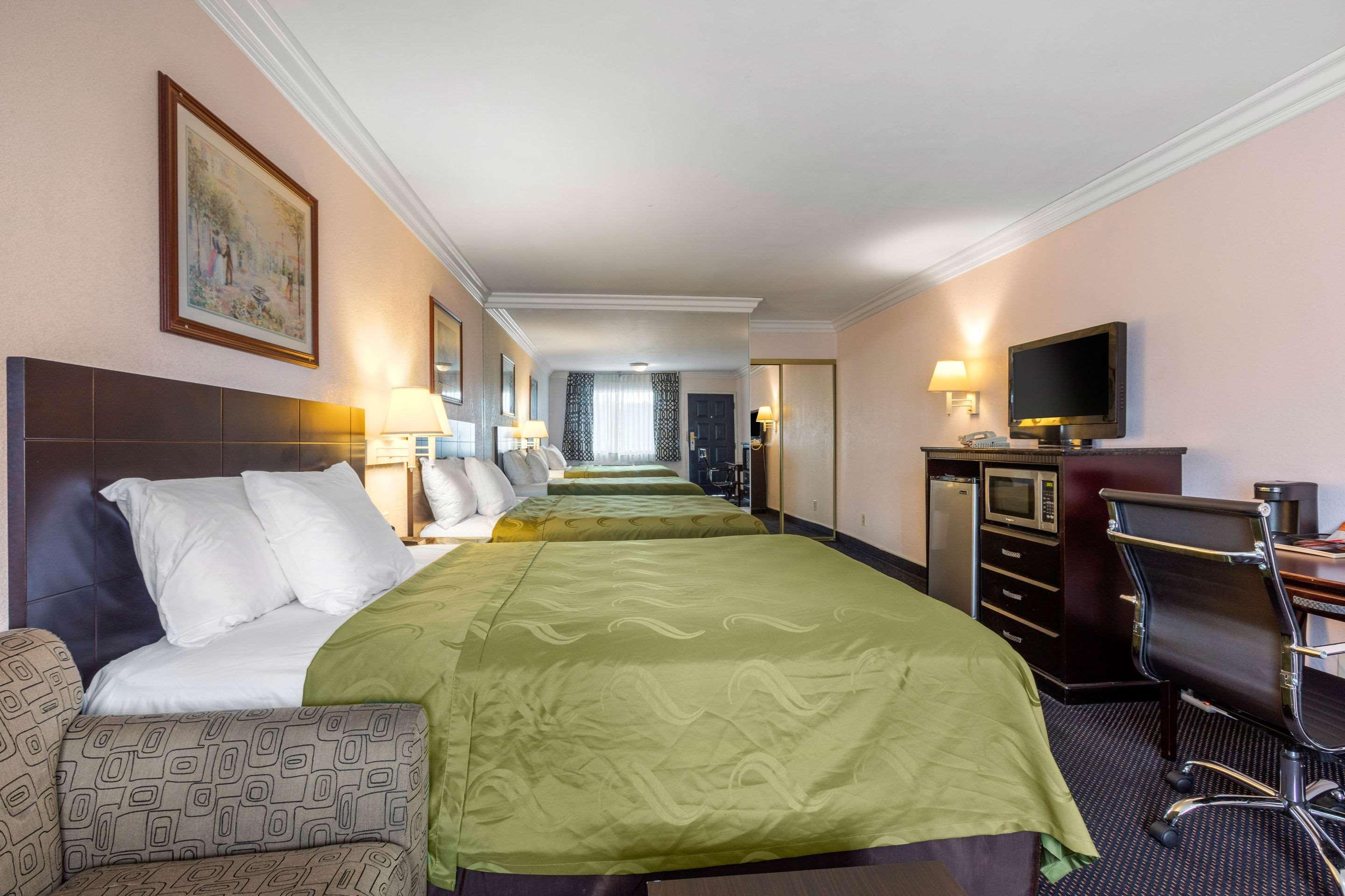 Quadruple Two Double Beds