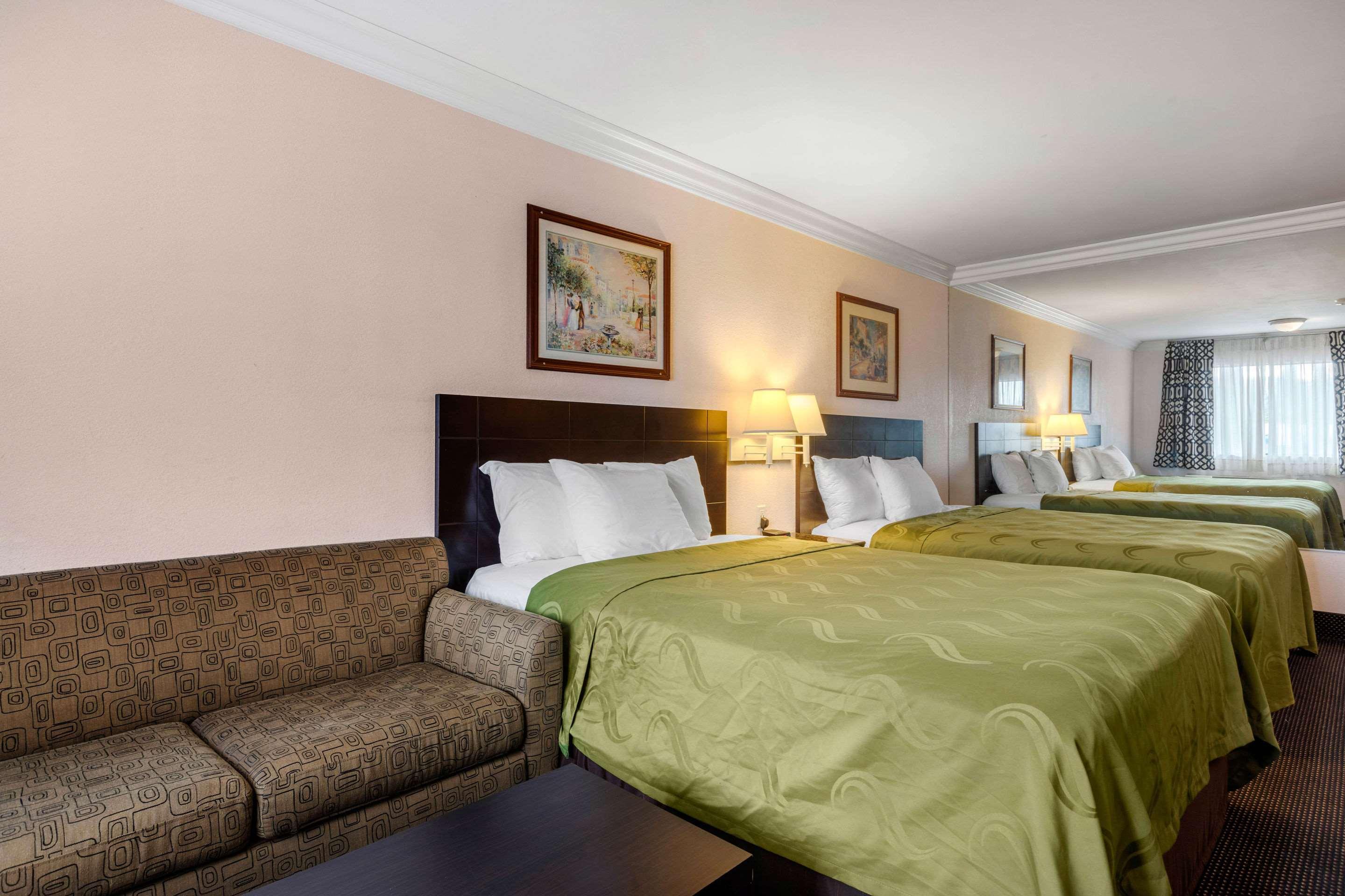 Quadruple Two Double Beds