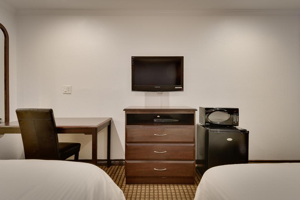 Double Two Queen Beds