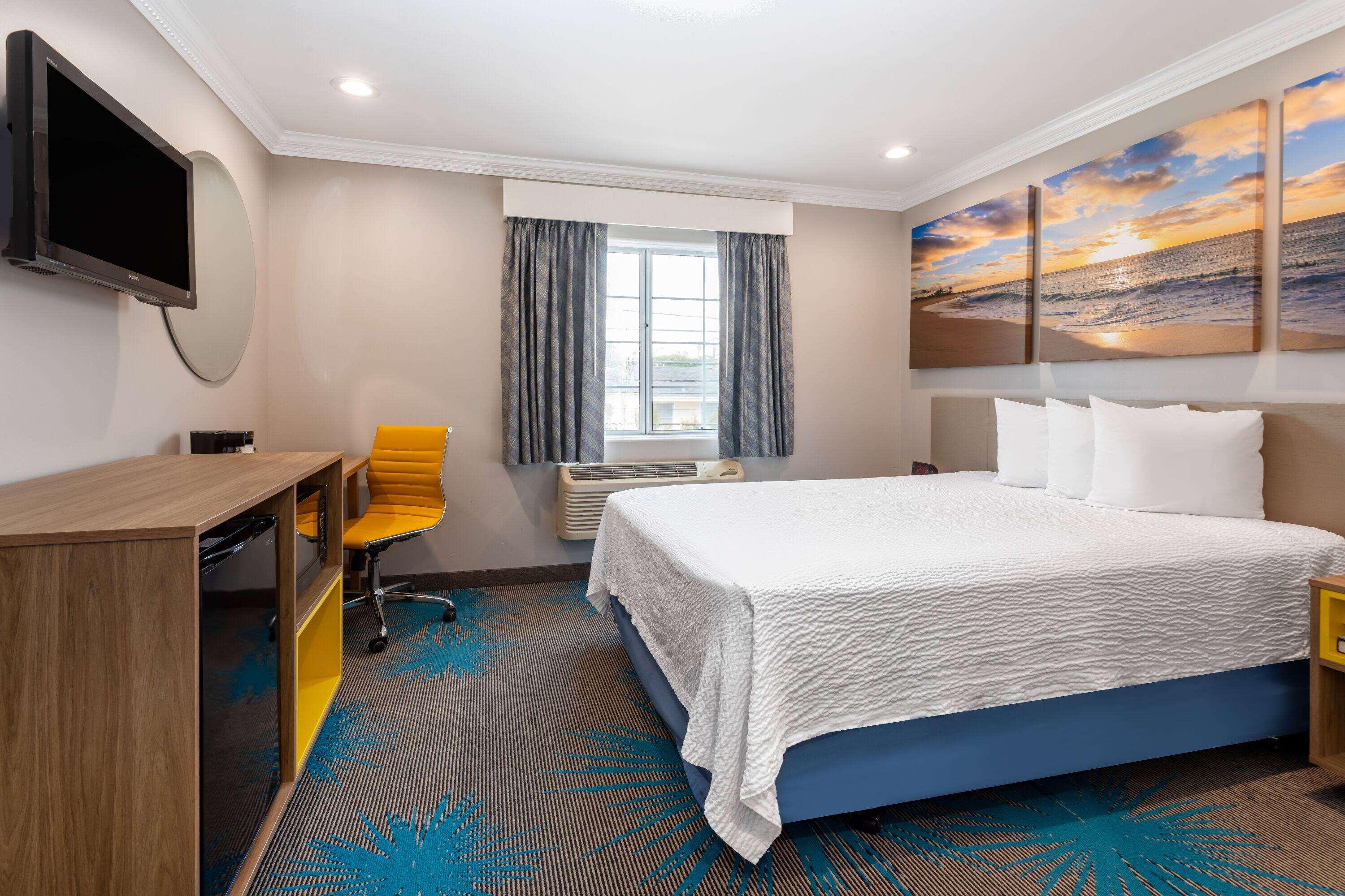 Double Queen Bed Non Smoking