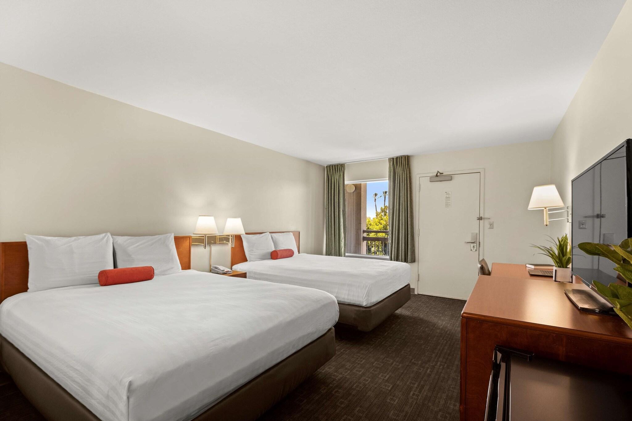 Quadruple Two Queen Beds