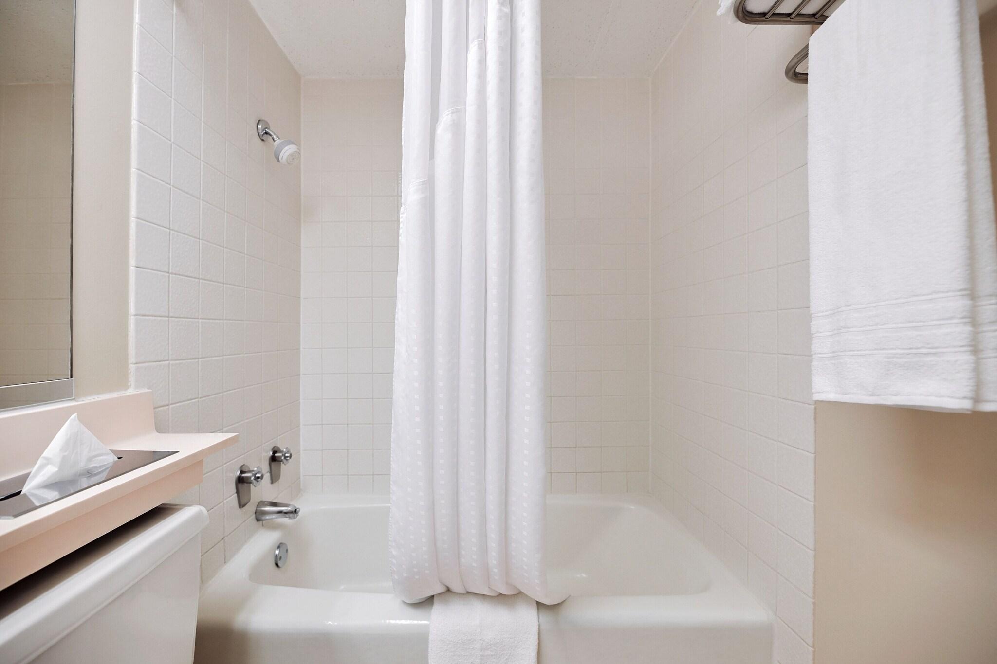 Double Deluxe King Bed