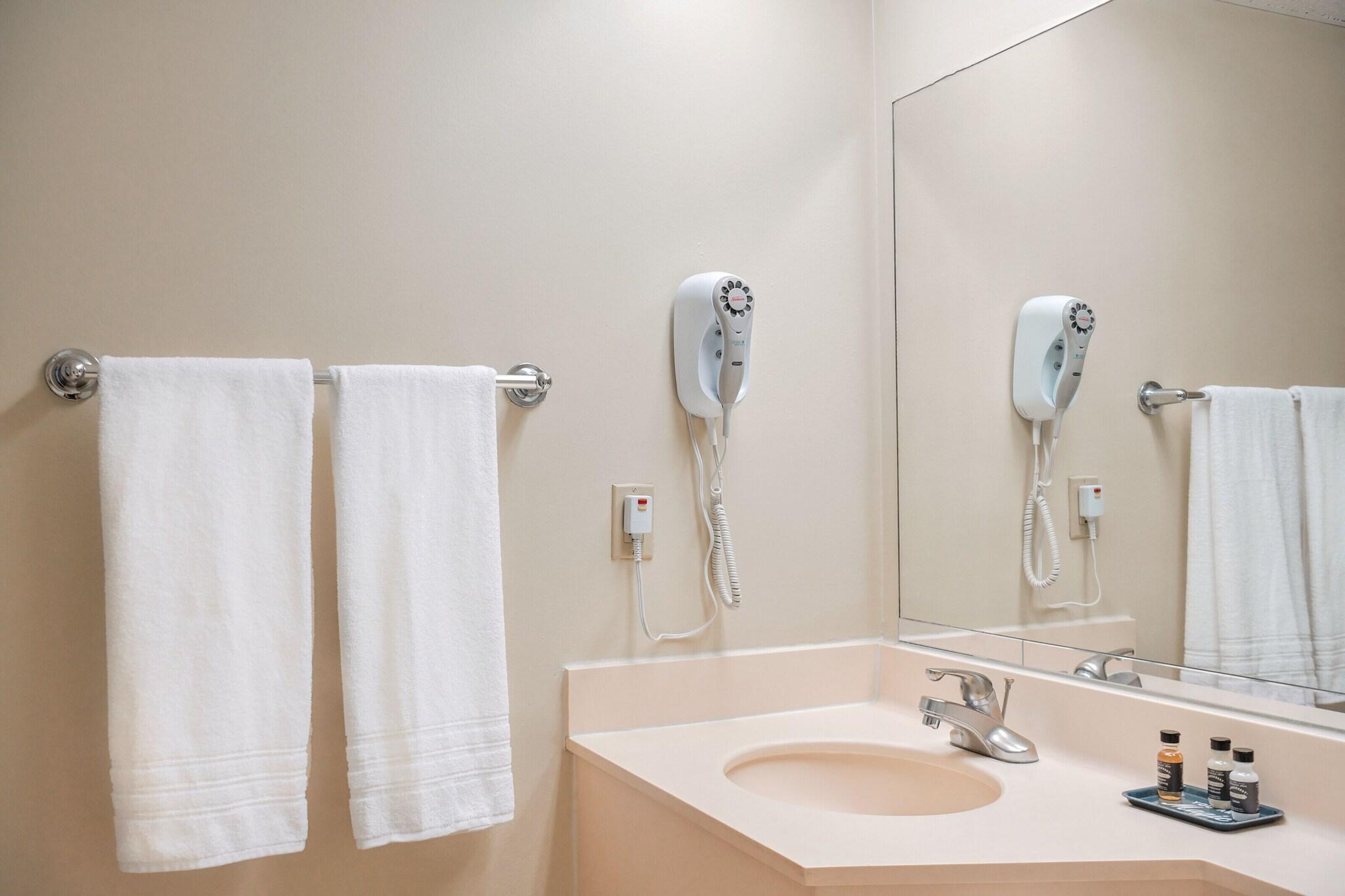 Double Deluxe King Bed