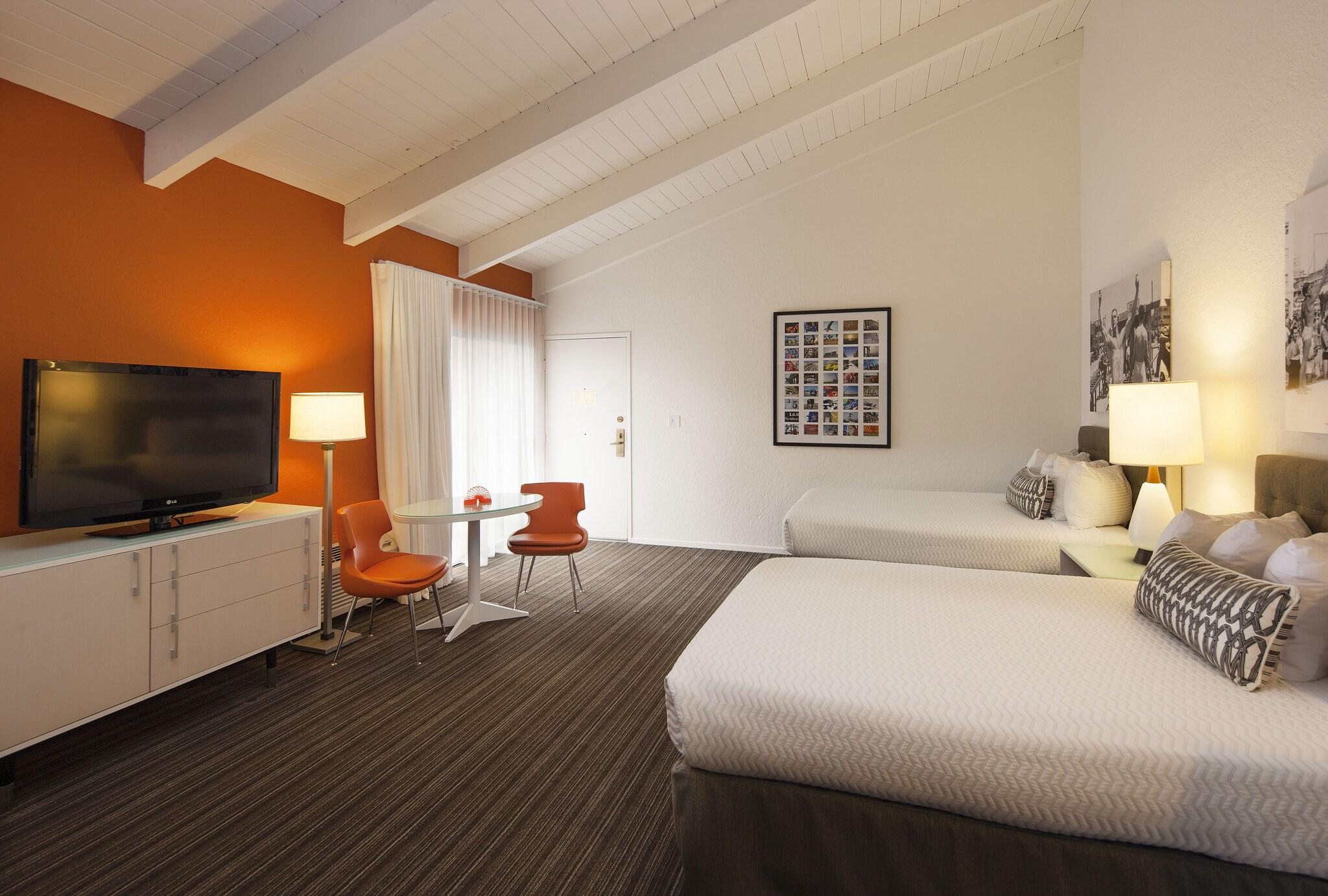 Double Deluxe Two Queen Beds