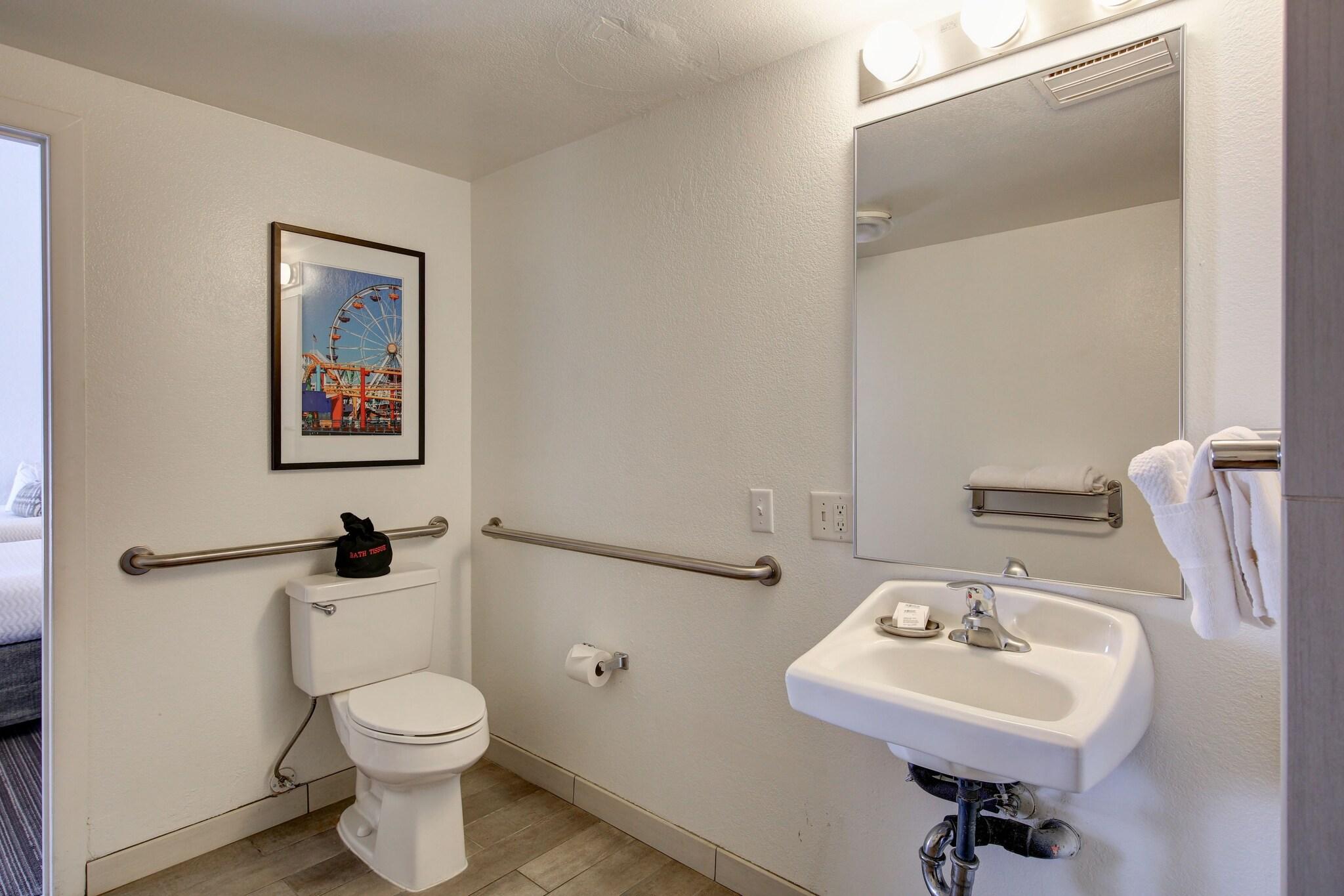 Double Deluxe Two Queen Beds