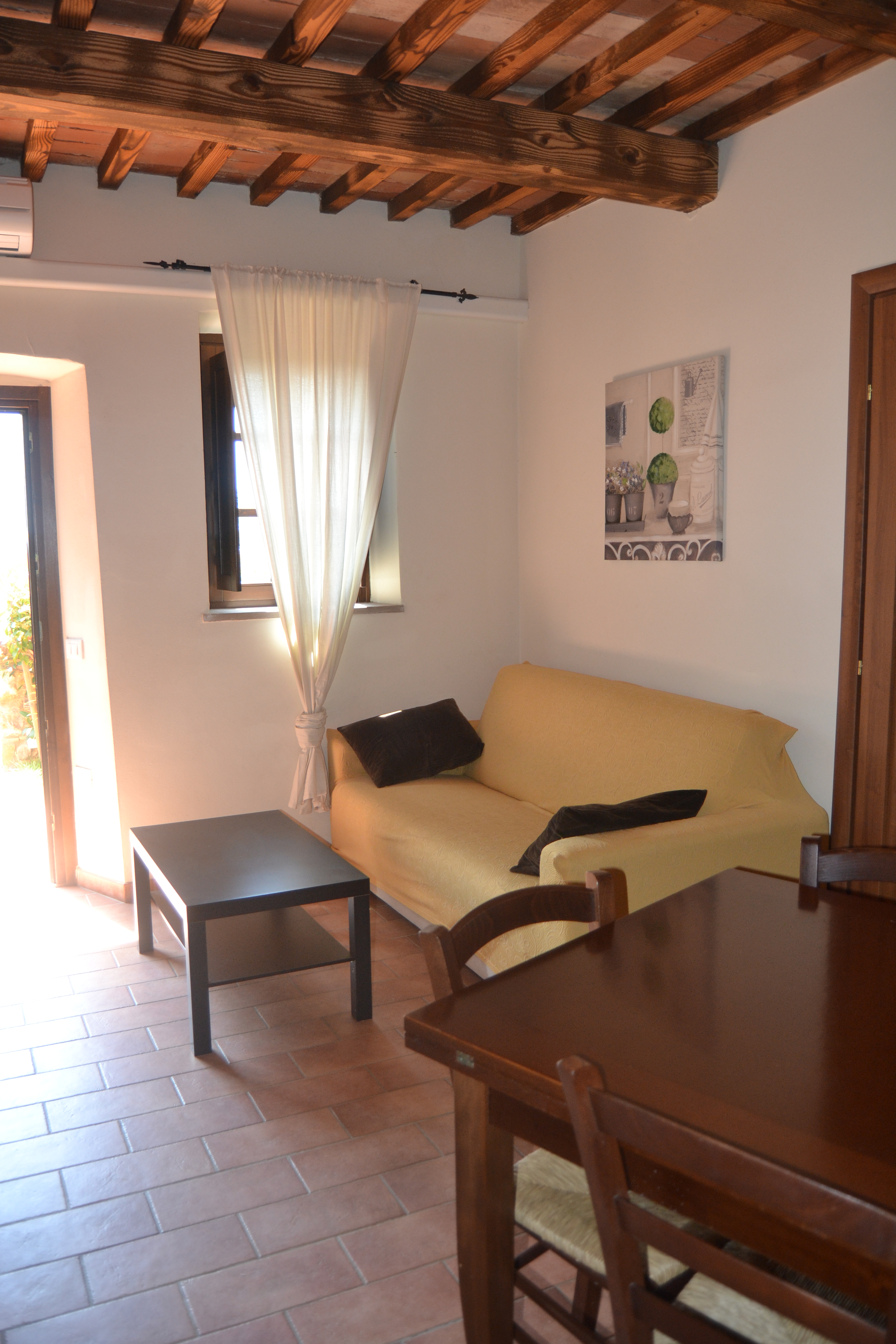 Apartment Two Bedrooms One Bathroom