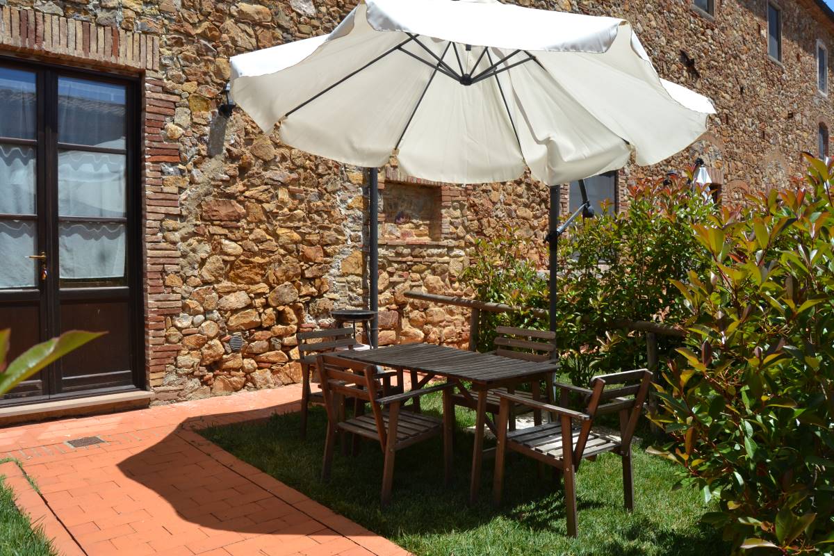 Apartment Garden View