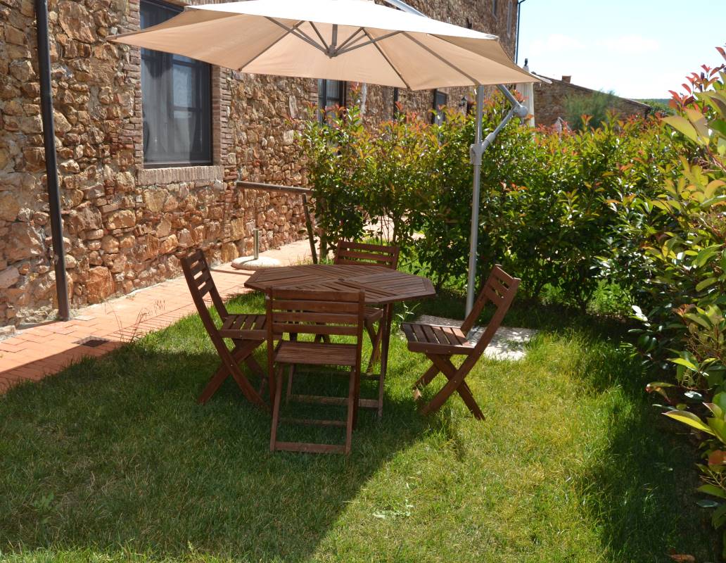 Apartment Garden View