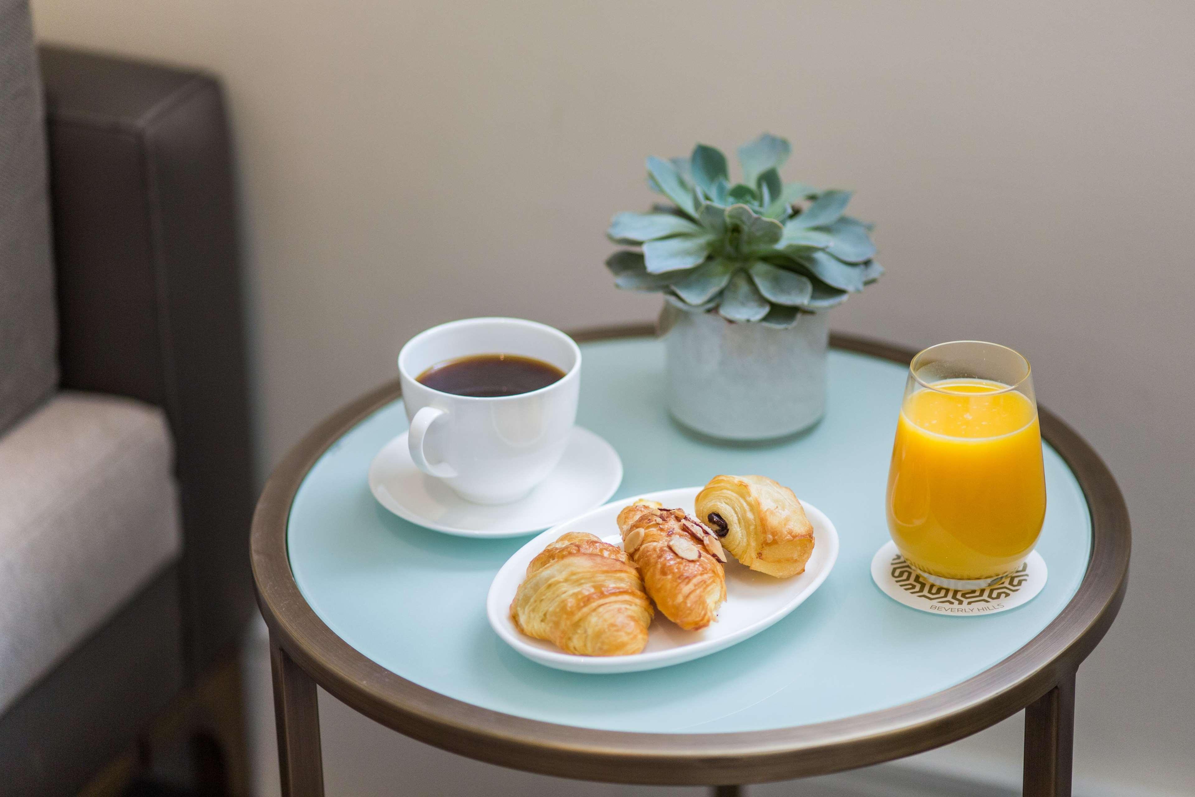 Room Deluxe King Bed