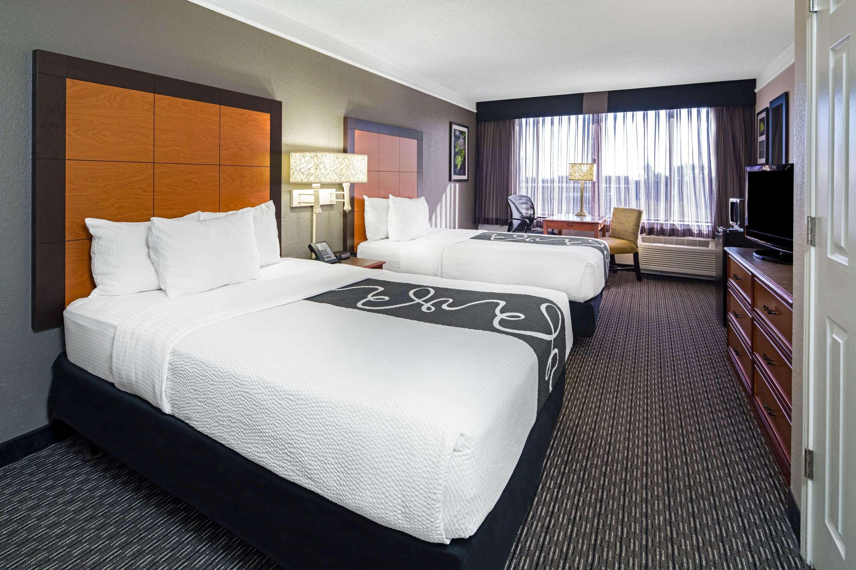 Room Deluxe Two Beds