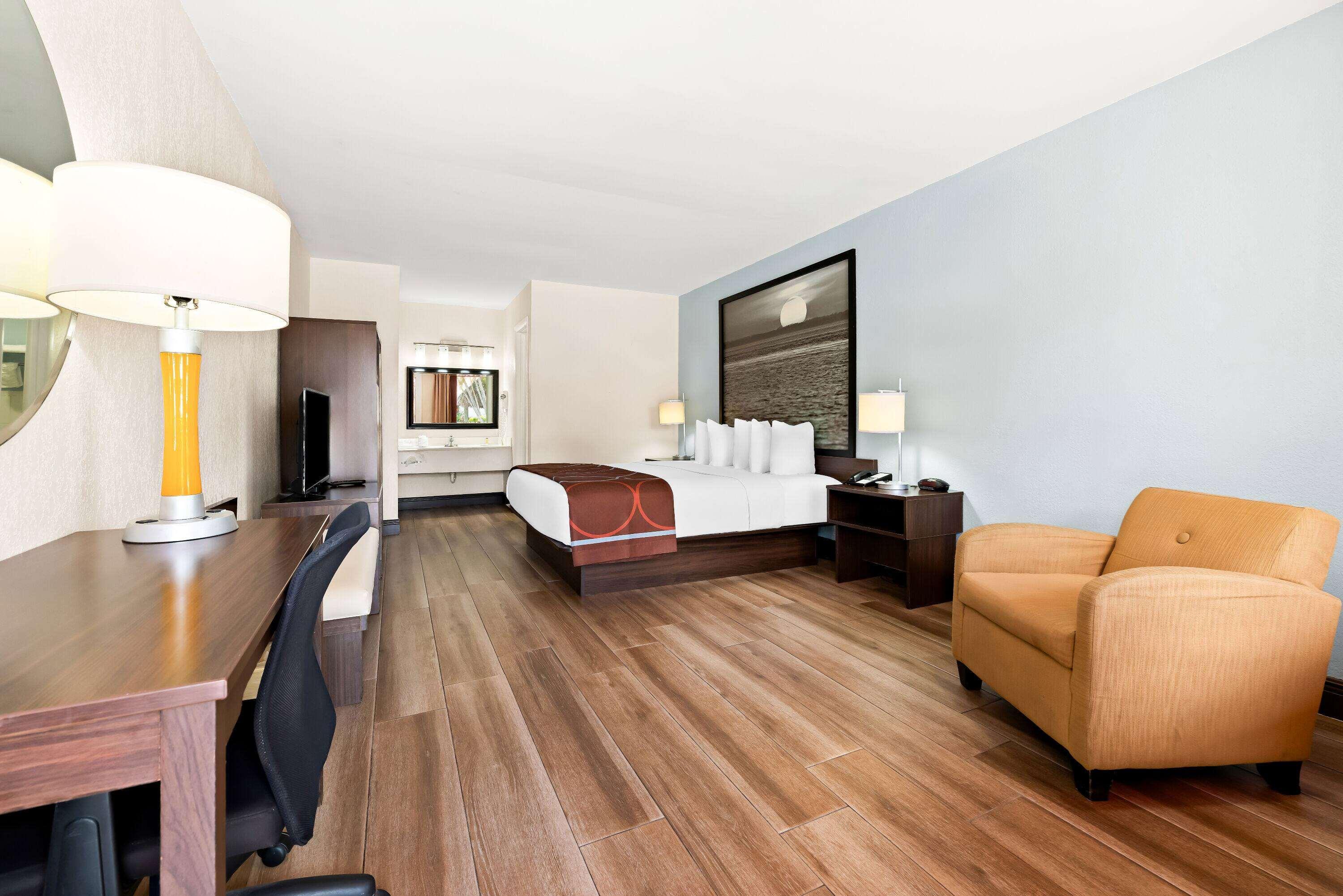 Double Superior Pool View