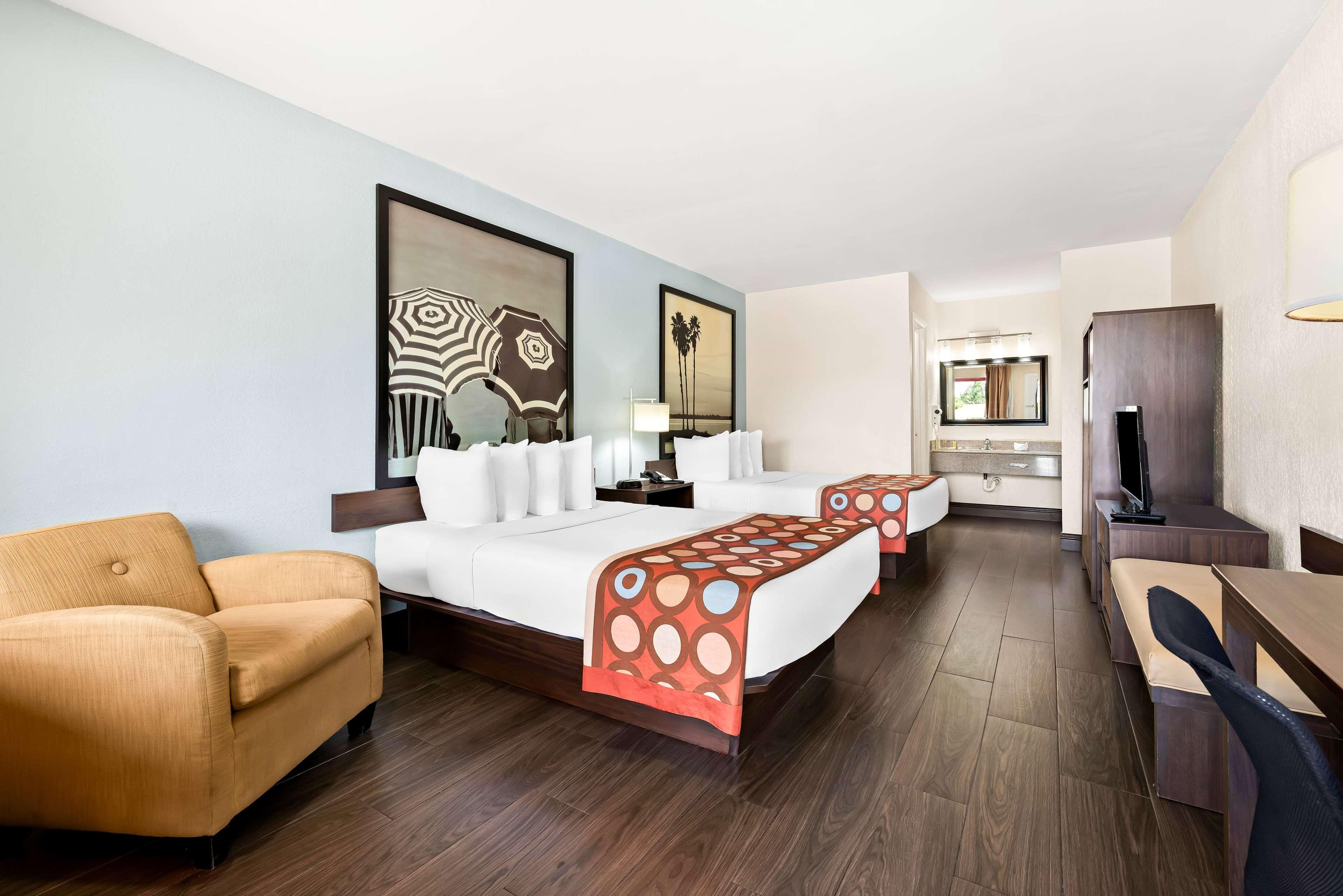 Room Superior Pool View