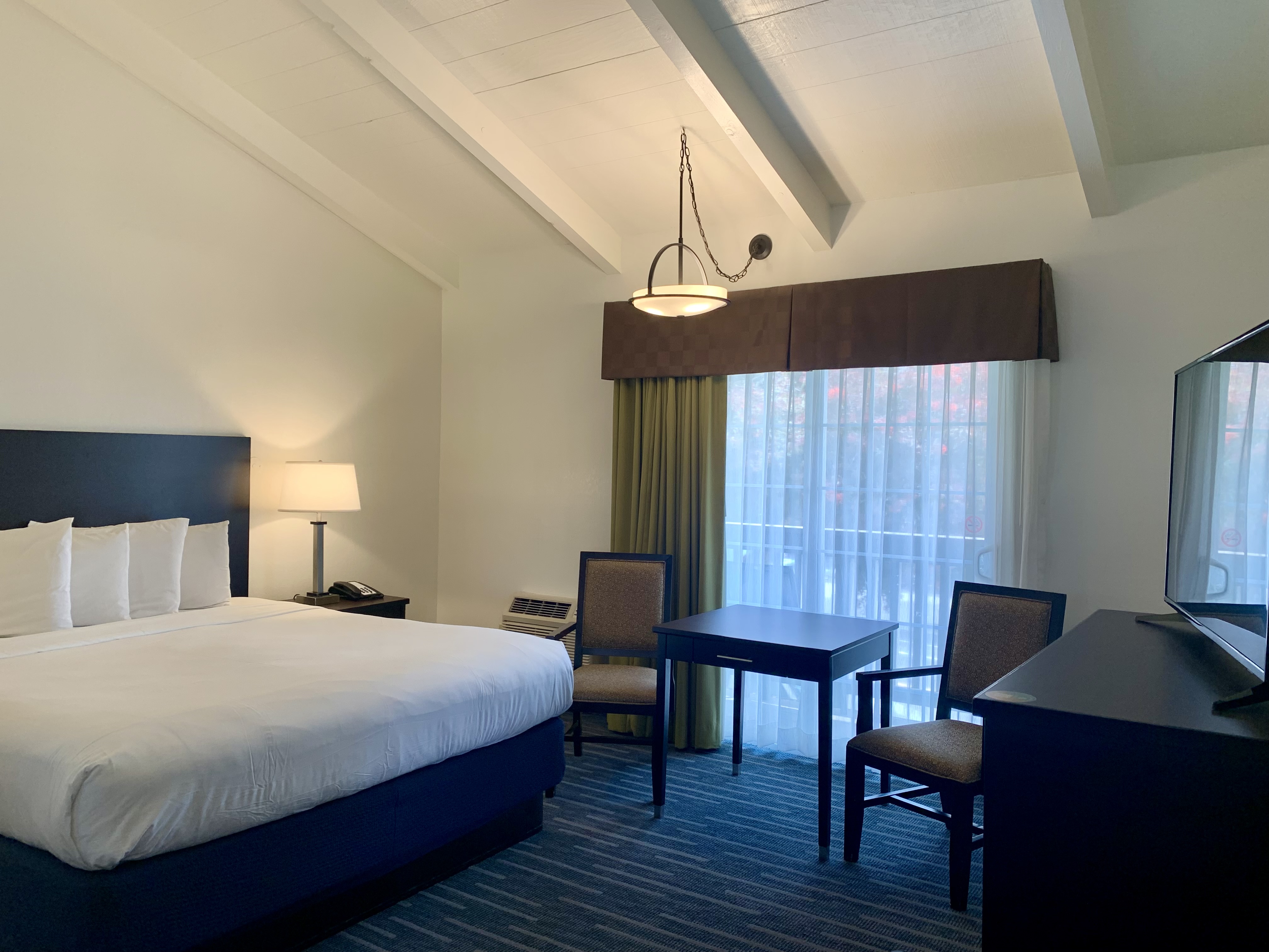 Room Deluxe with Balcony