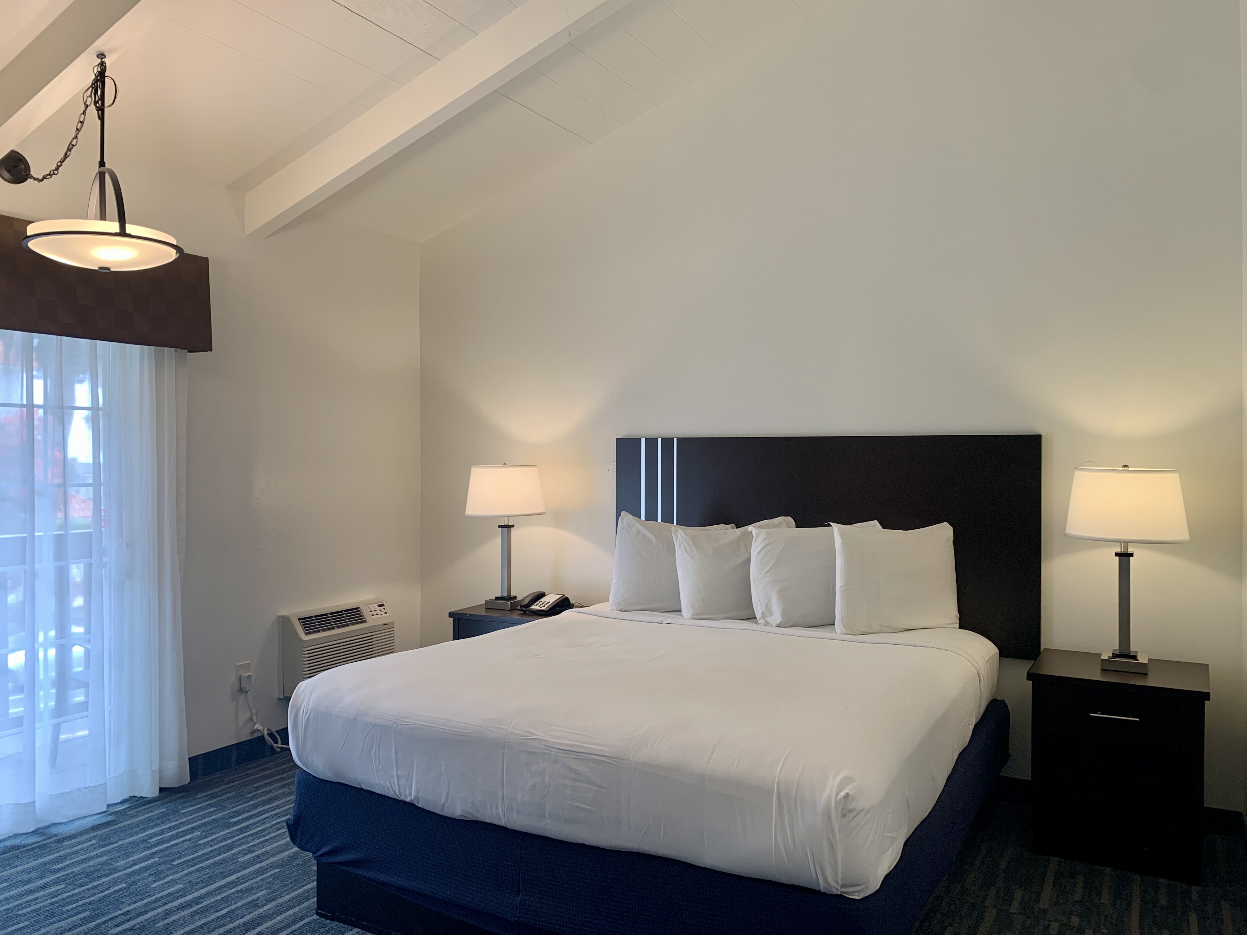 Room Deluxe with Balcony