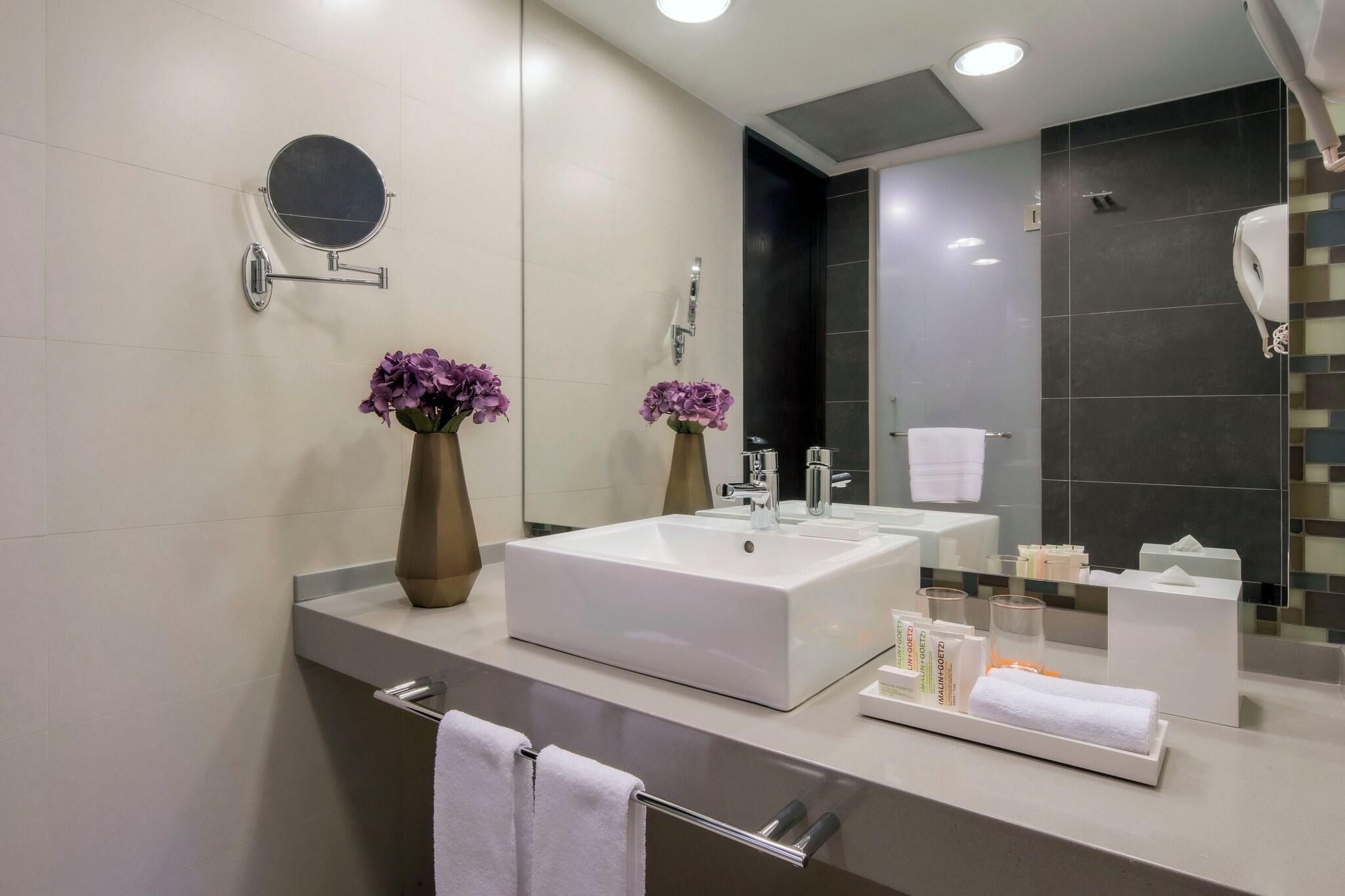 Double Deluxe Two Double Beds