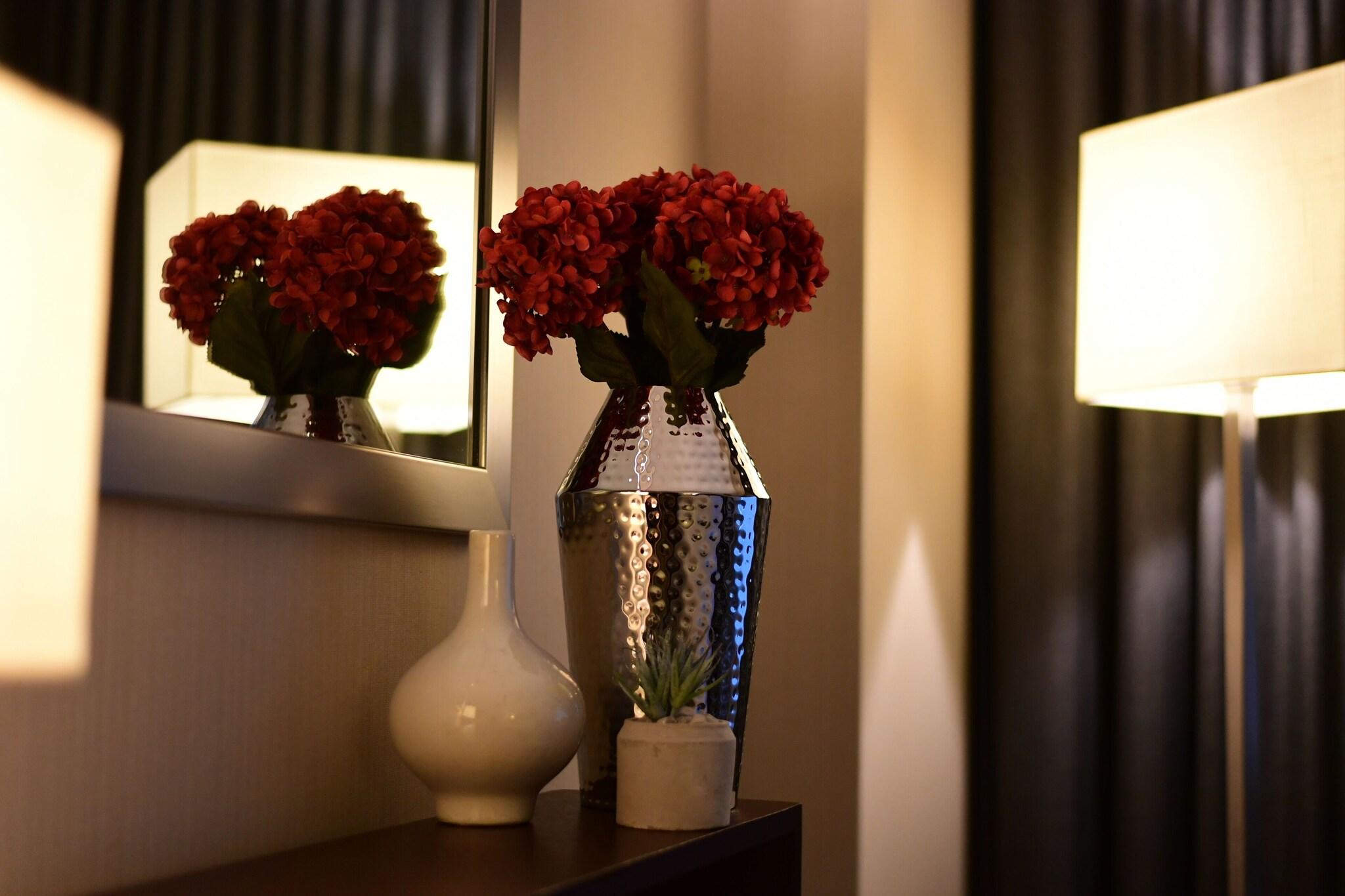 Double Deluxe King Bed