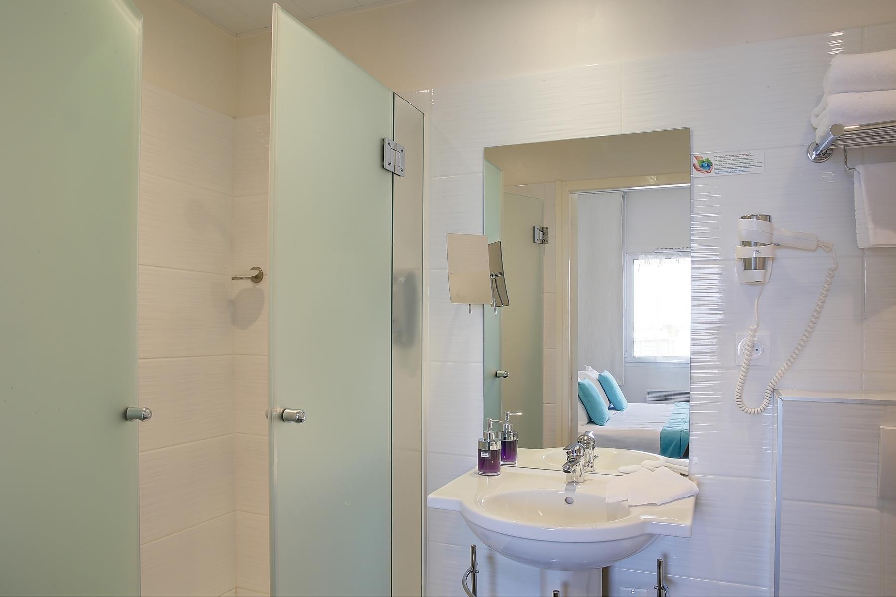 Double Queen Bed Non Smoking