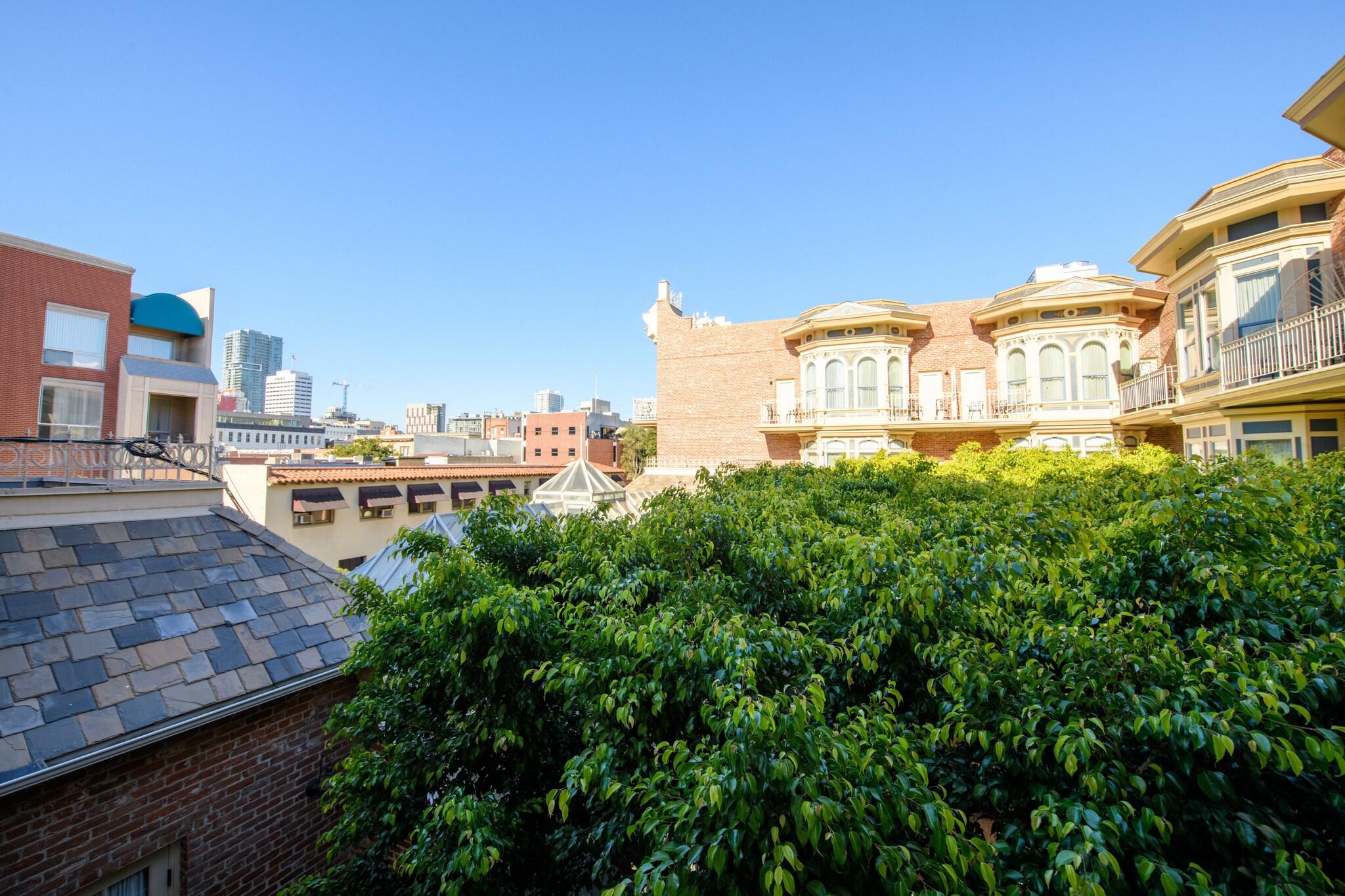 Suite Premier King Bed