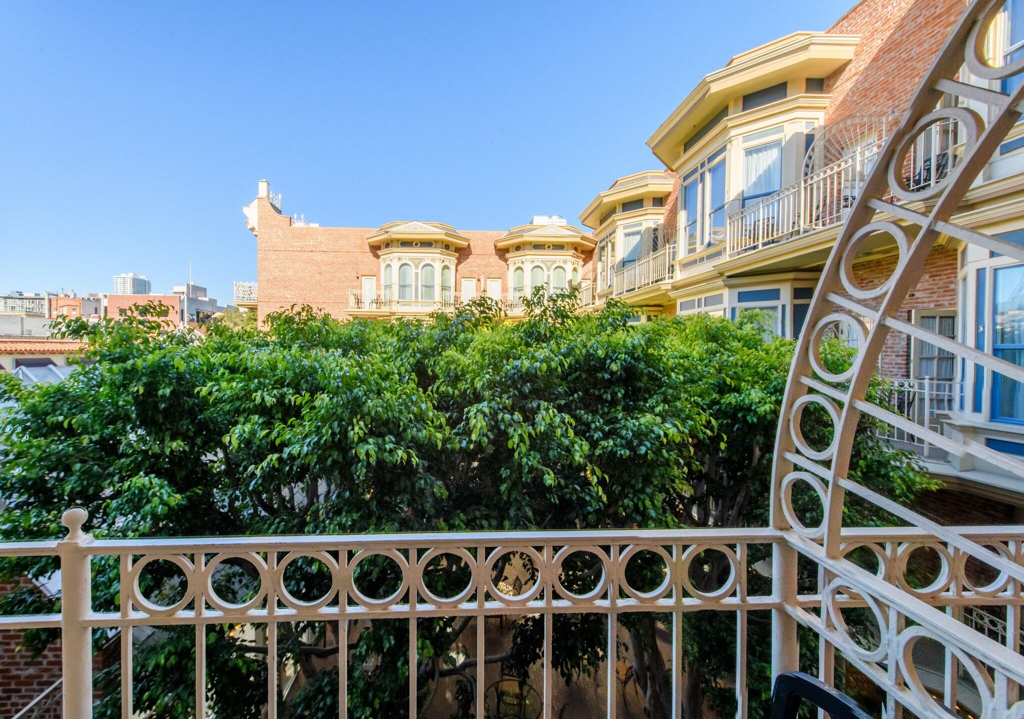 Suite Premier King Bed