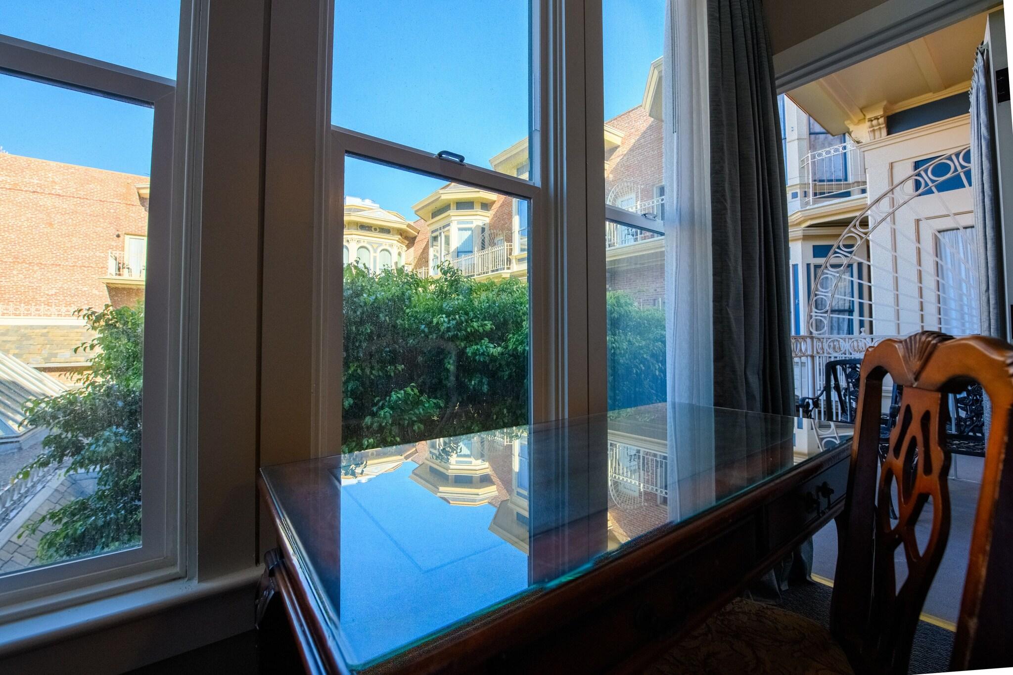 Suite Premier King Bed