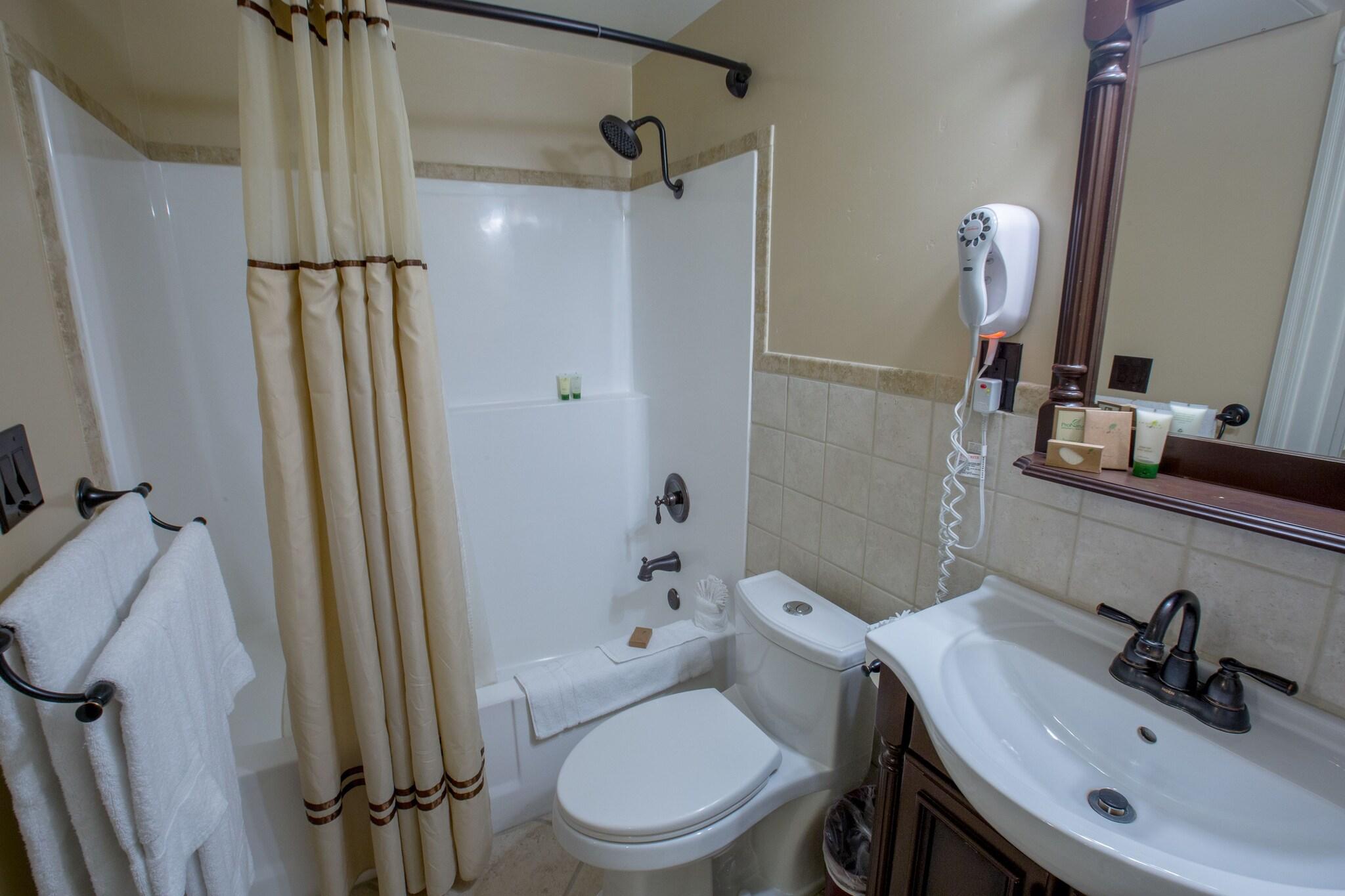 Double Deluxe Two Queen Beds