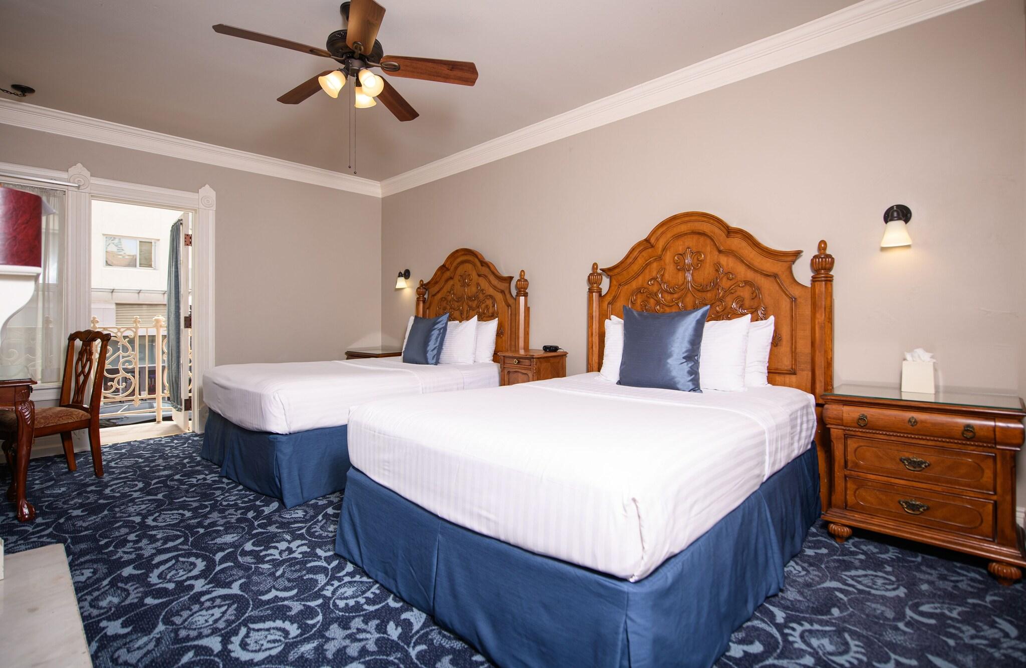 Double Deluxe Two Queen Beds