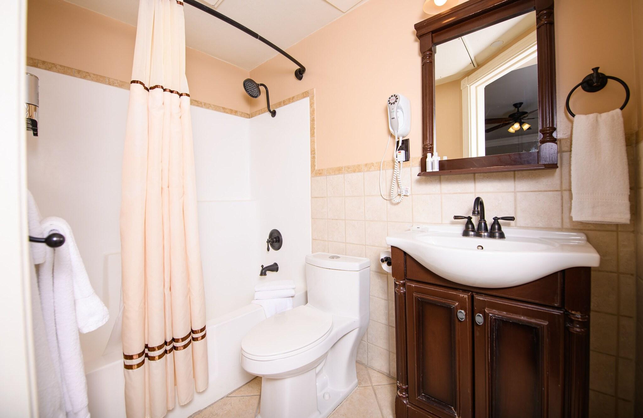 Double Deluxe Two Queen Beds